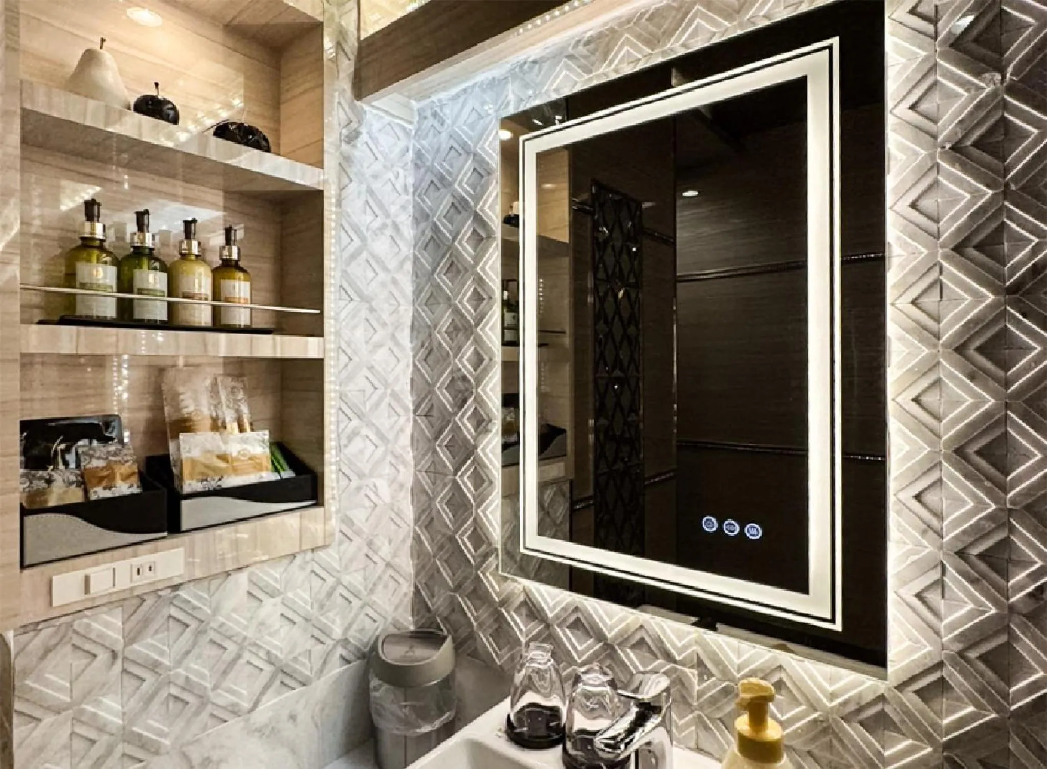 Photo of the whole room in Hotel ZALA