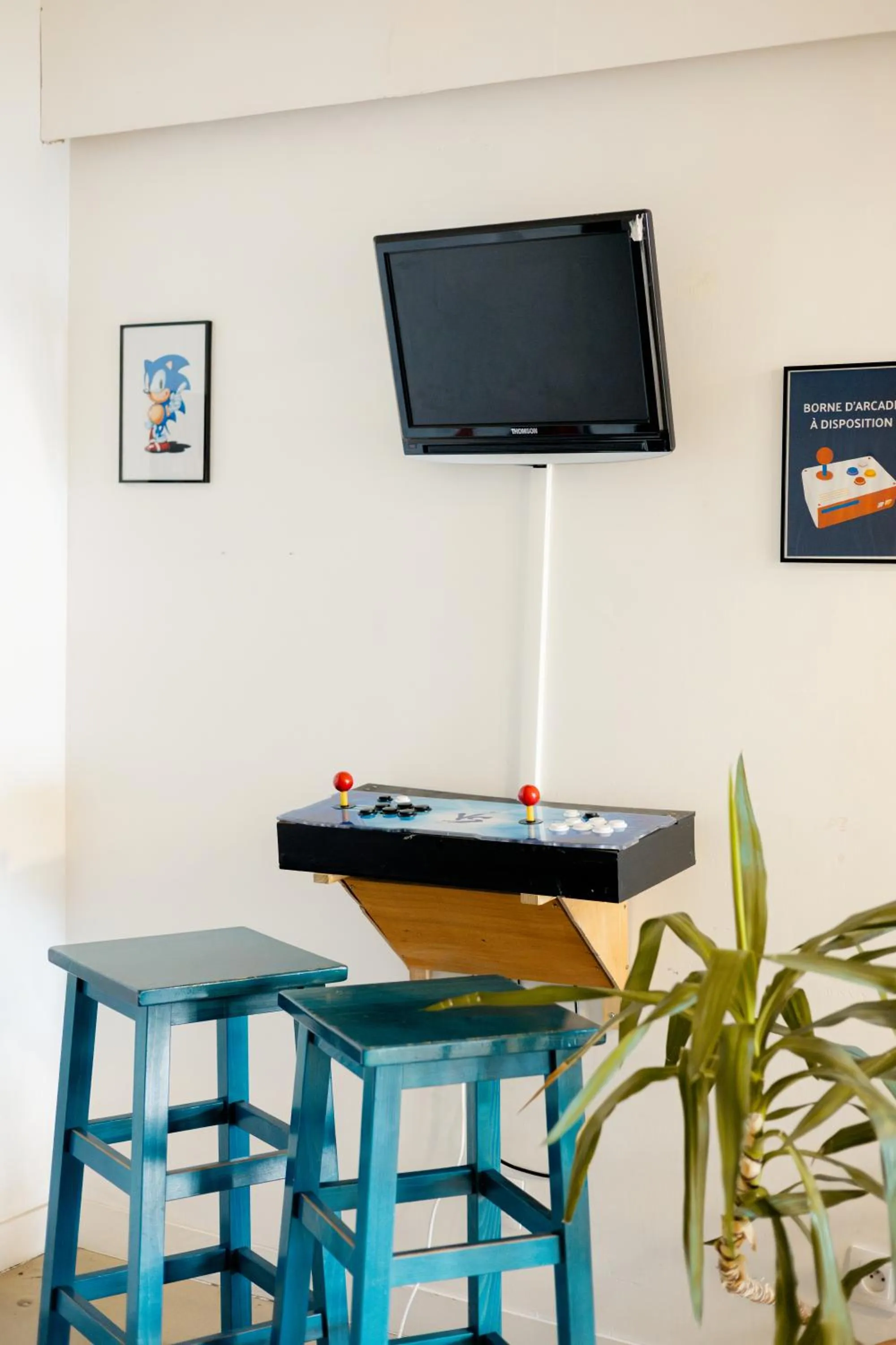 Game Room in Auberge de Jeunesse HI Cancale