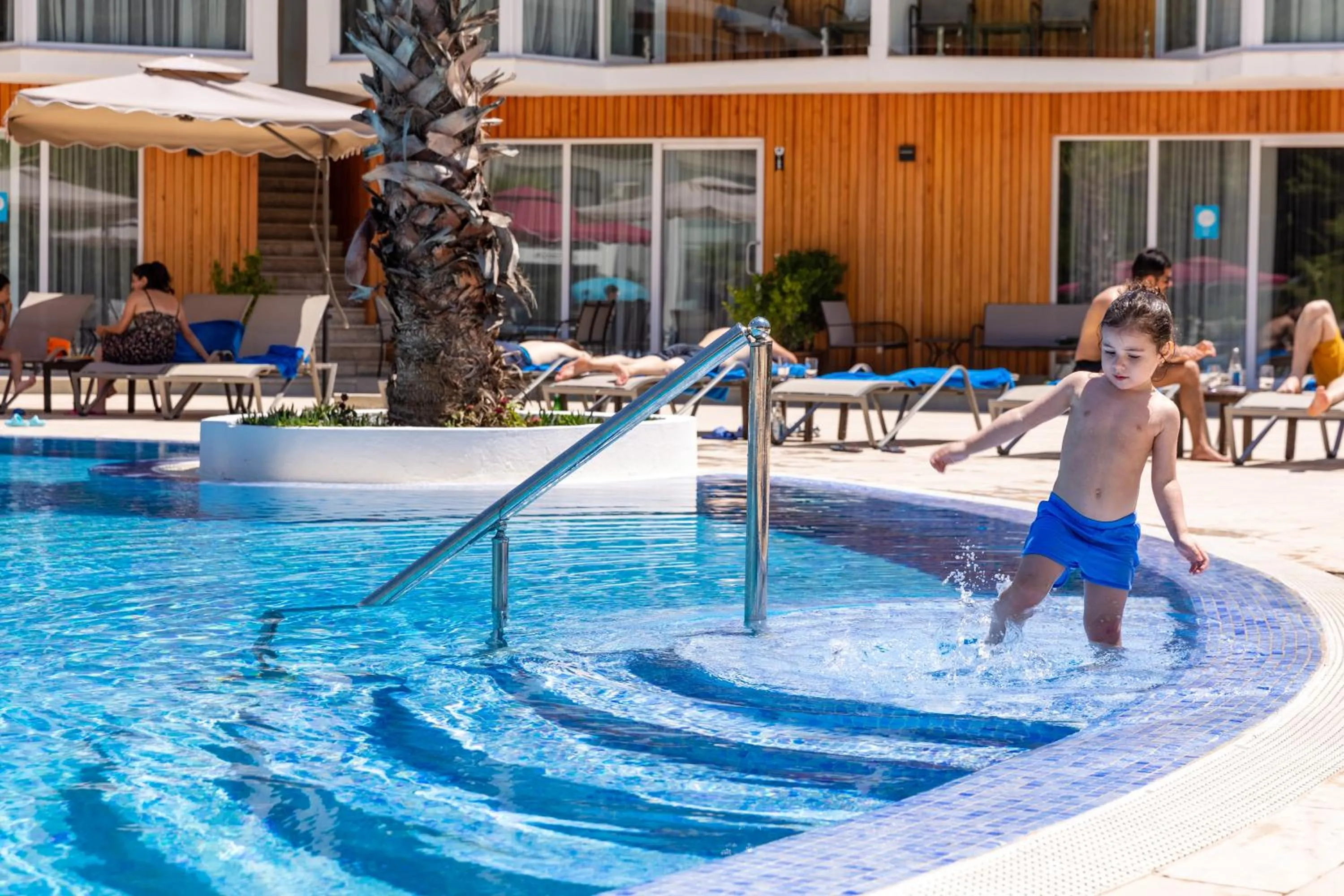 Swimming pool in Riva Hill Resort Lankaran