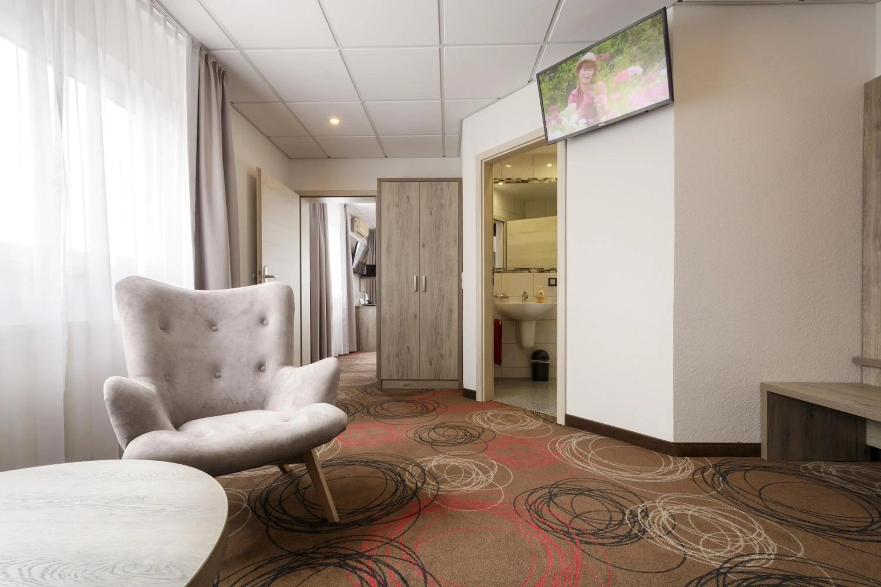 Photo of the whole room in Hotel Engelhorn