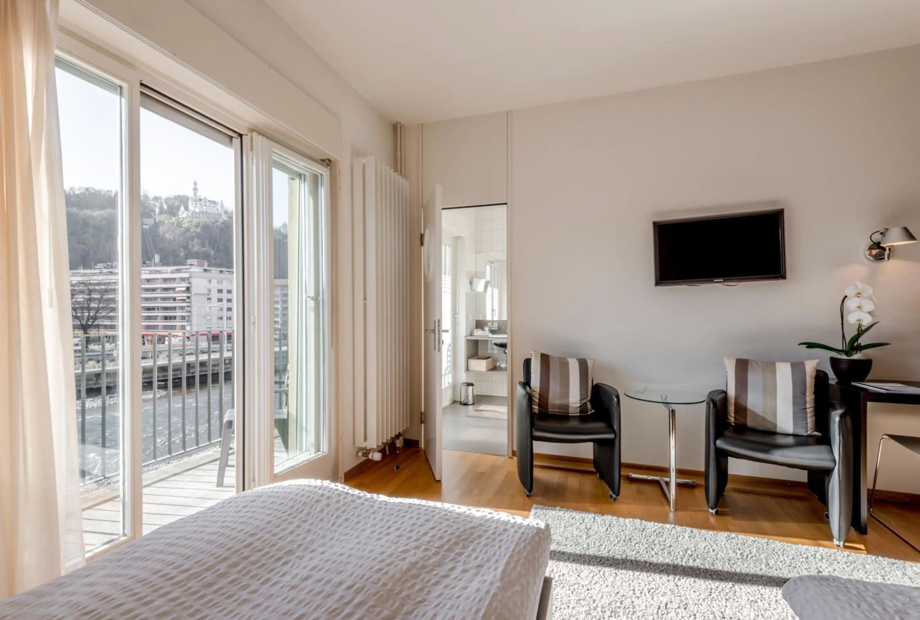 River view, Bed in Boutique Hotel KARL