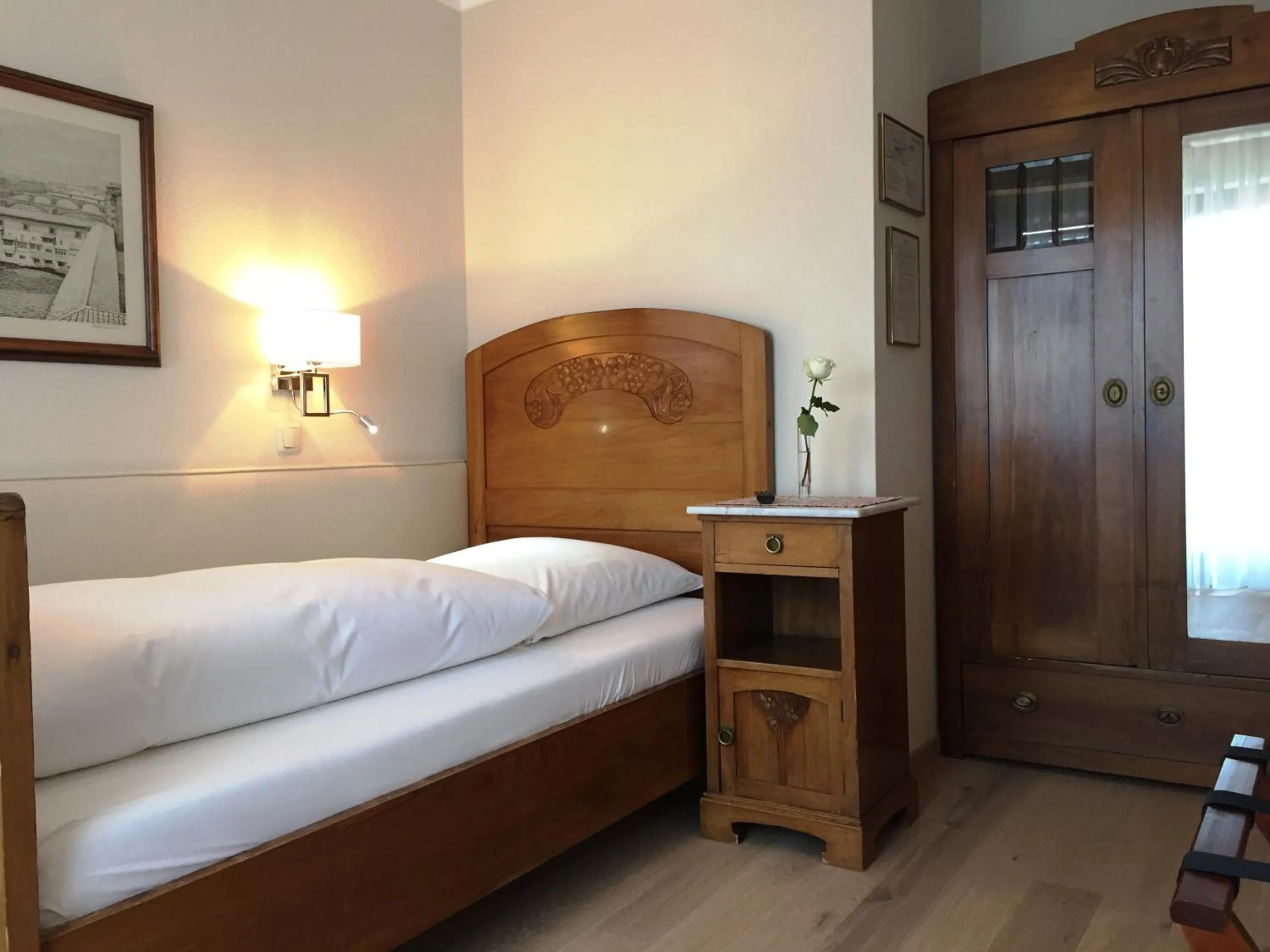 Bed in Hotel Sollner Hof