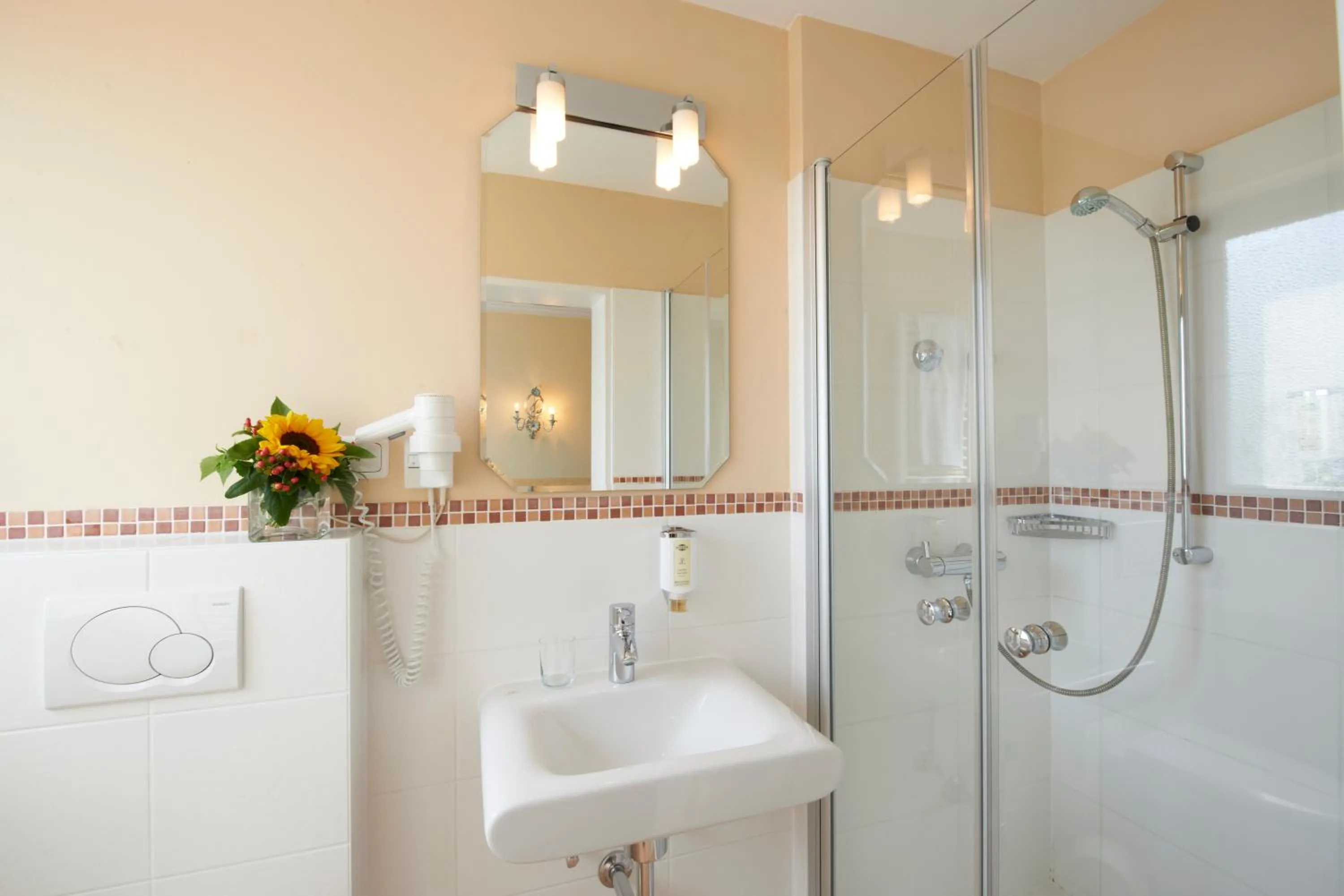 Bathroom in Hotel Sollner Hof