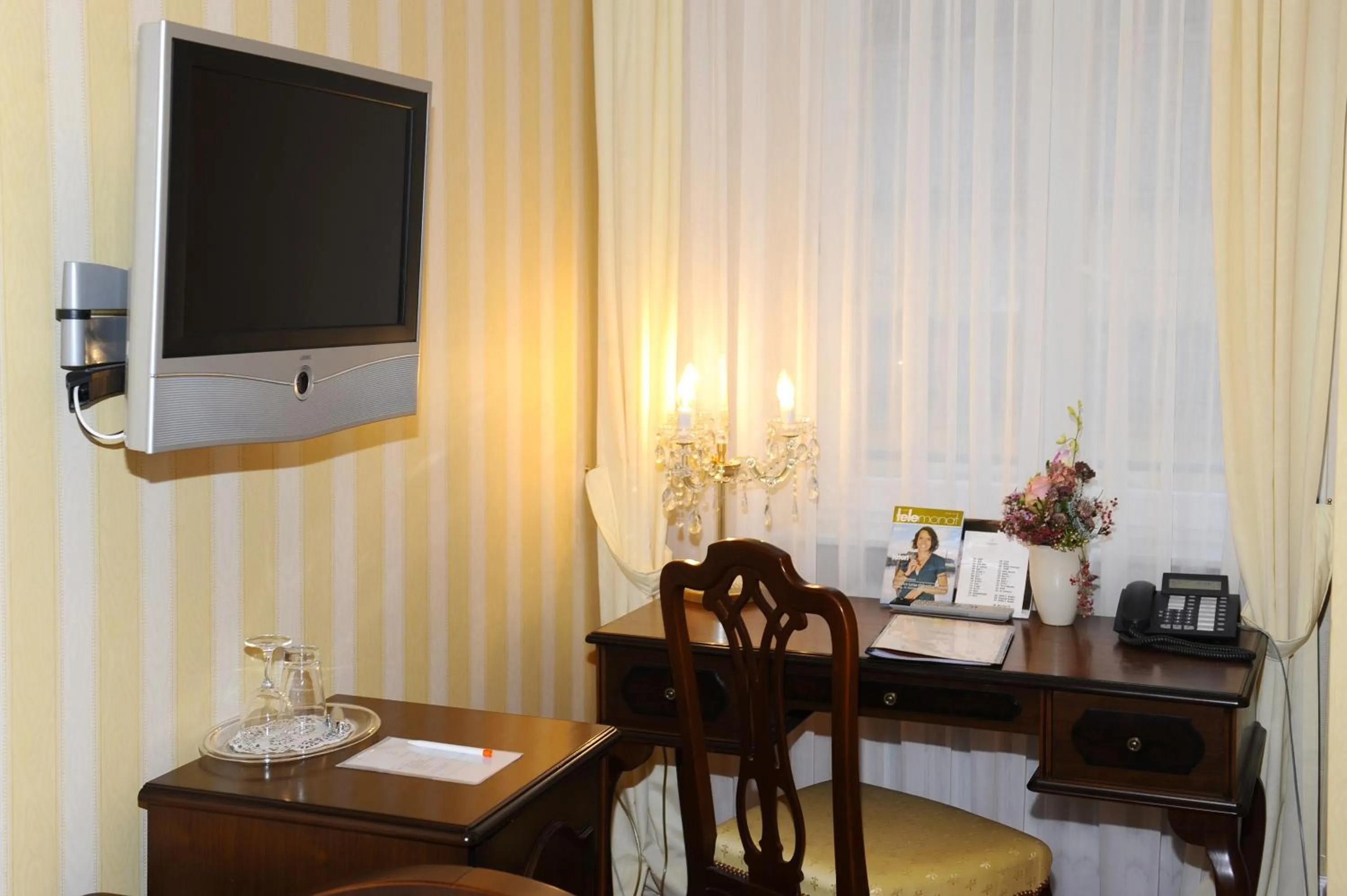 TV and multimedia in HELIOPARK Bad Hotel Zum Hirsch
