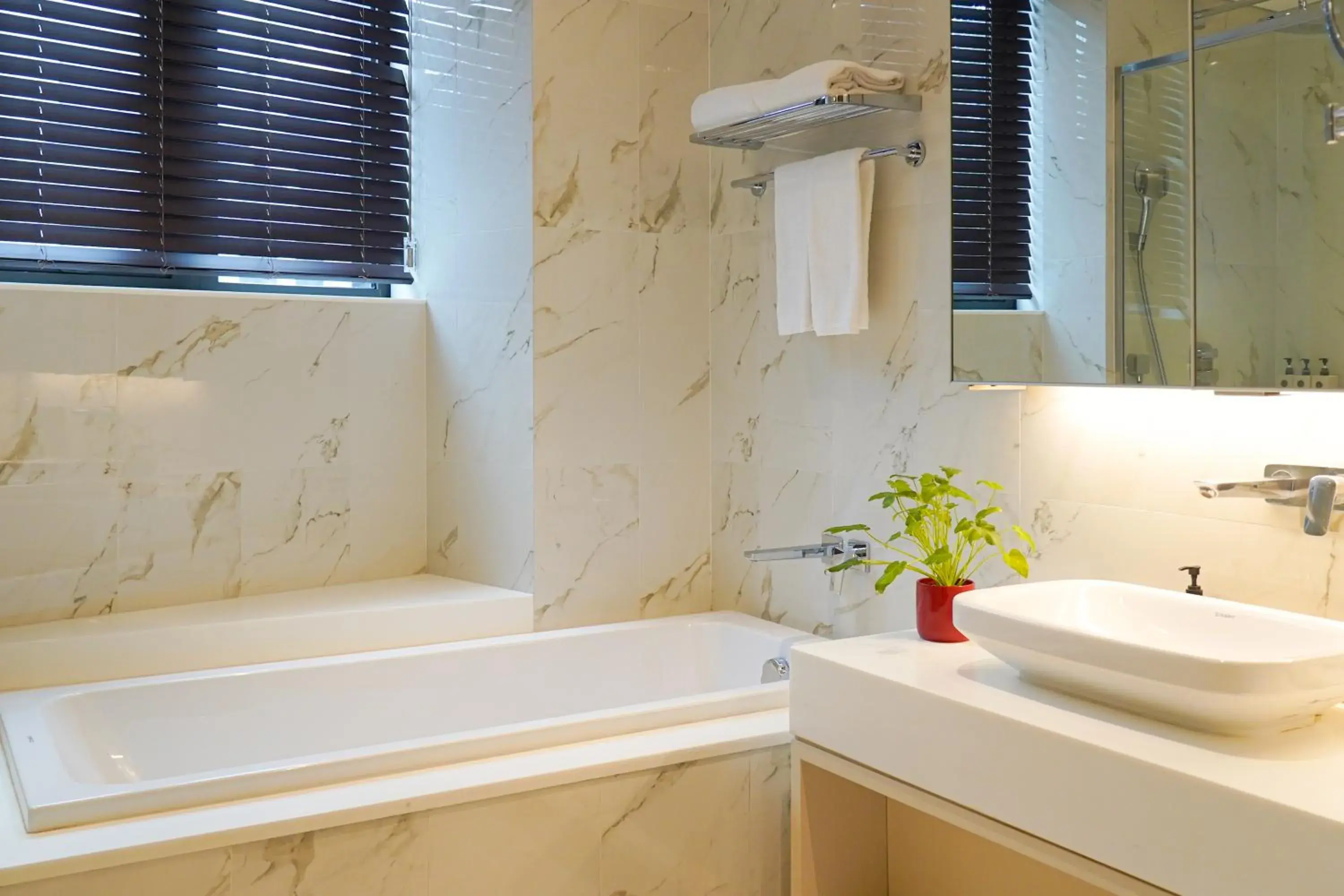 Business Double Room with Gym Access in The Five Residences Hanoi Business Double Room with Gym Access in The Five Residences Hanoi