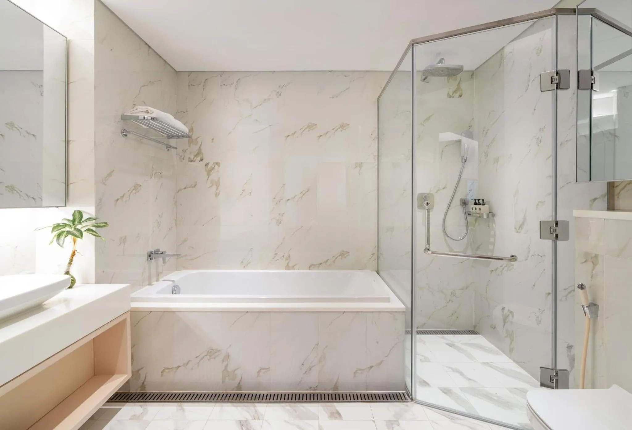 Shower in The Five Residences Hanoi