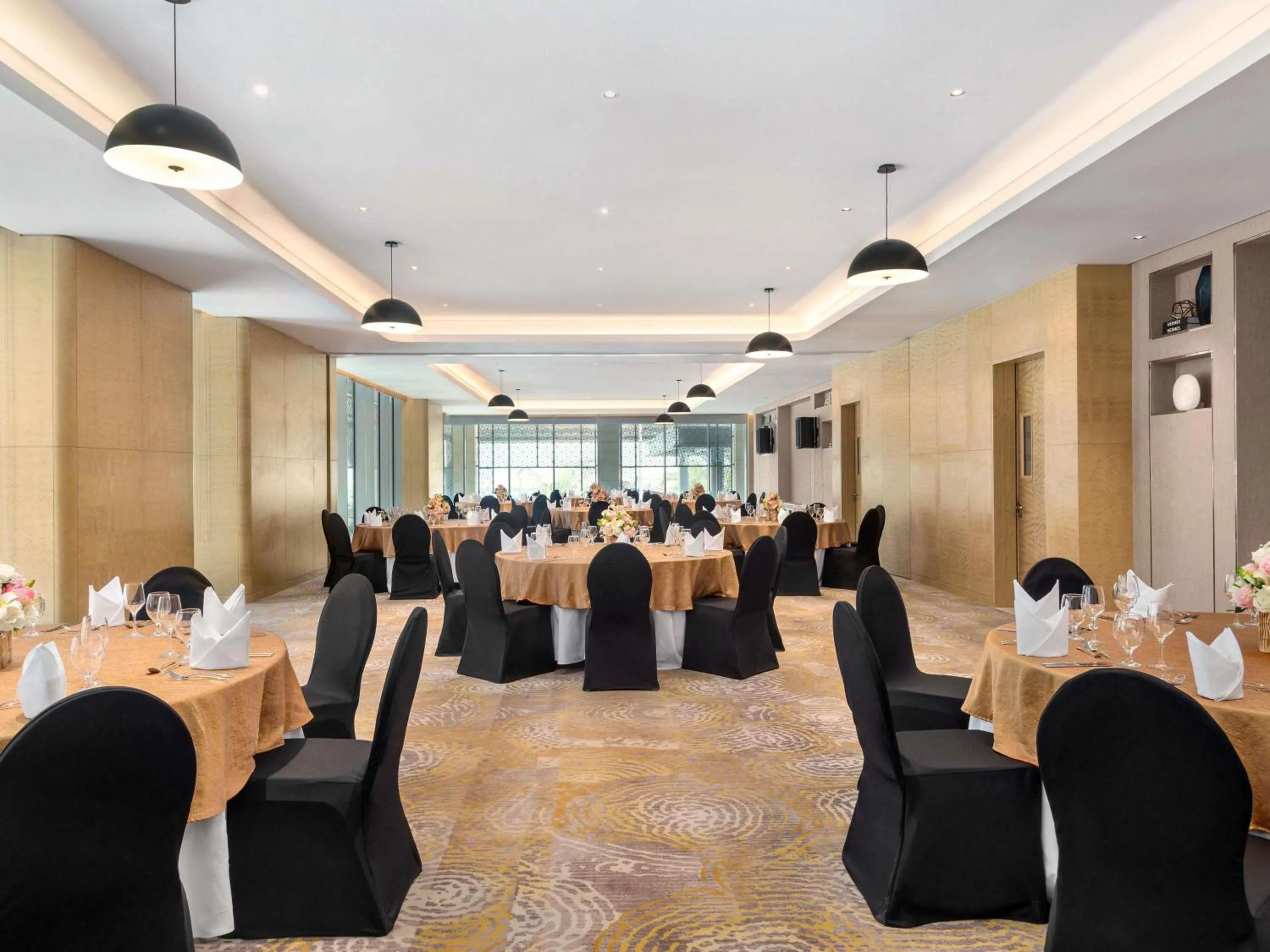 Meeting/conference room in Novotel Dubai Gold District