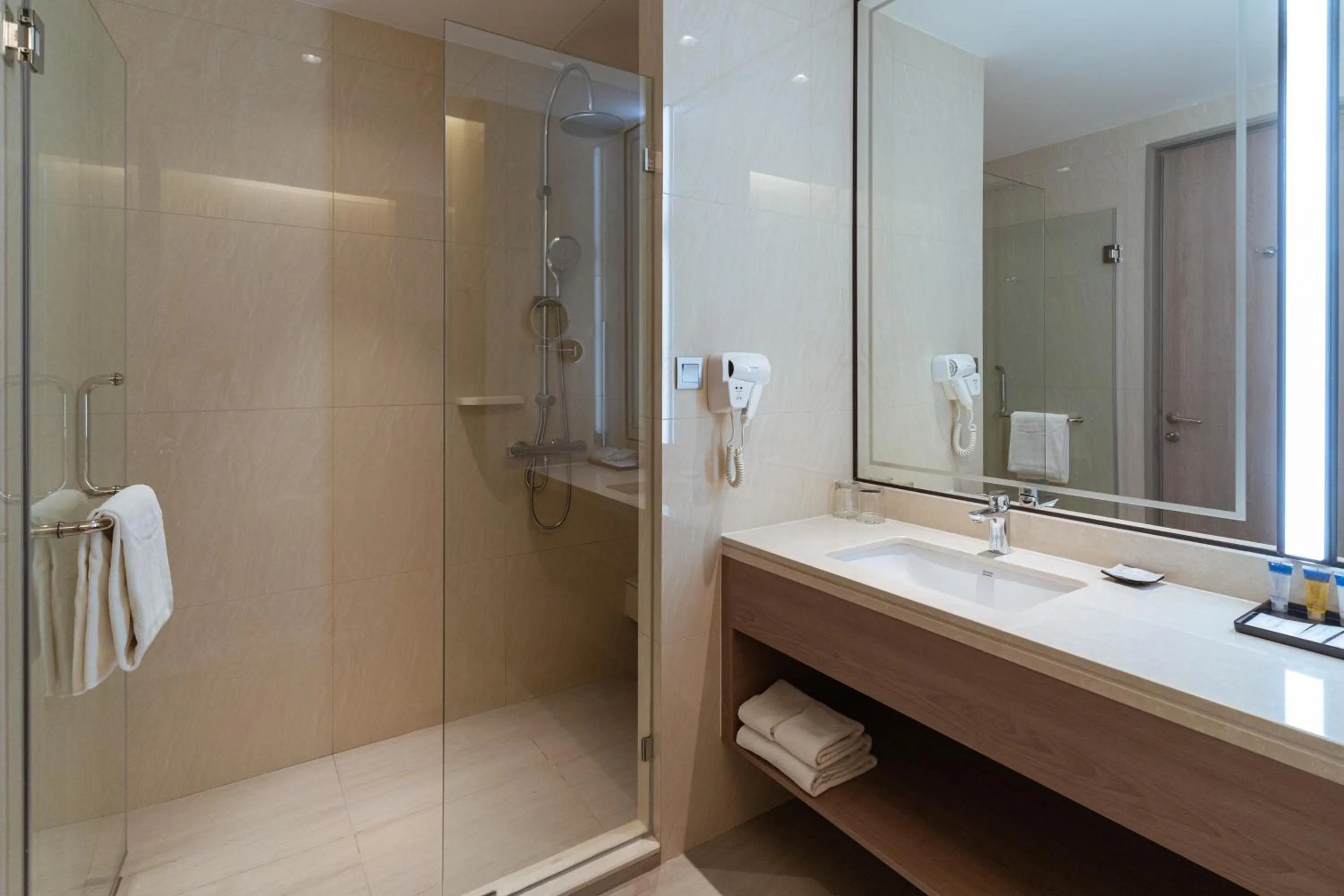 Bathroom in Centre Point Hotel Terminal21 Korat