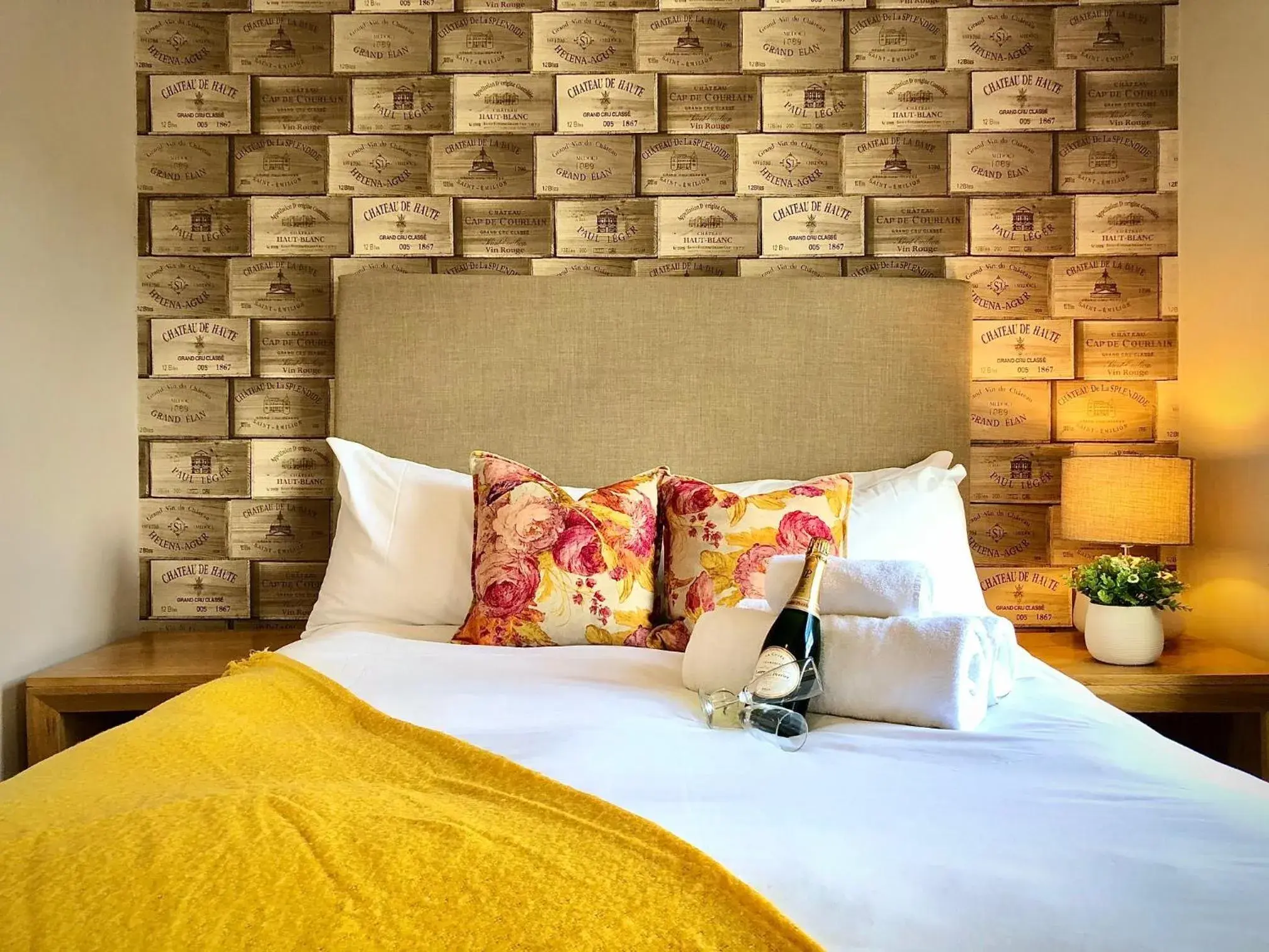 Double Room with Private Bathroom in The Pelican Inn Double Room with Private Bathroom in The Pelican Inn