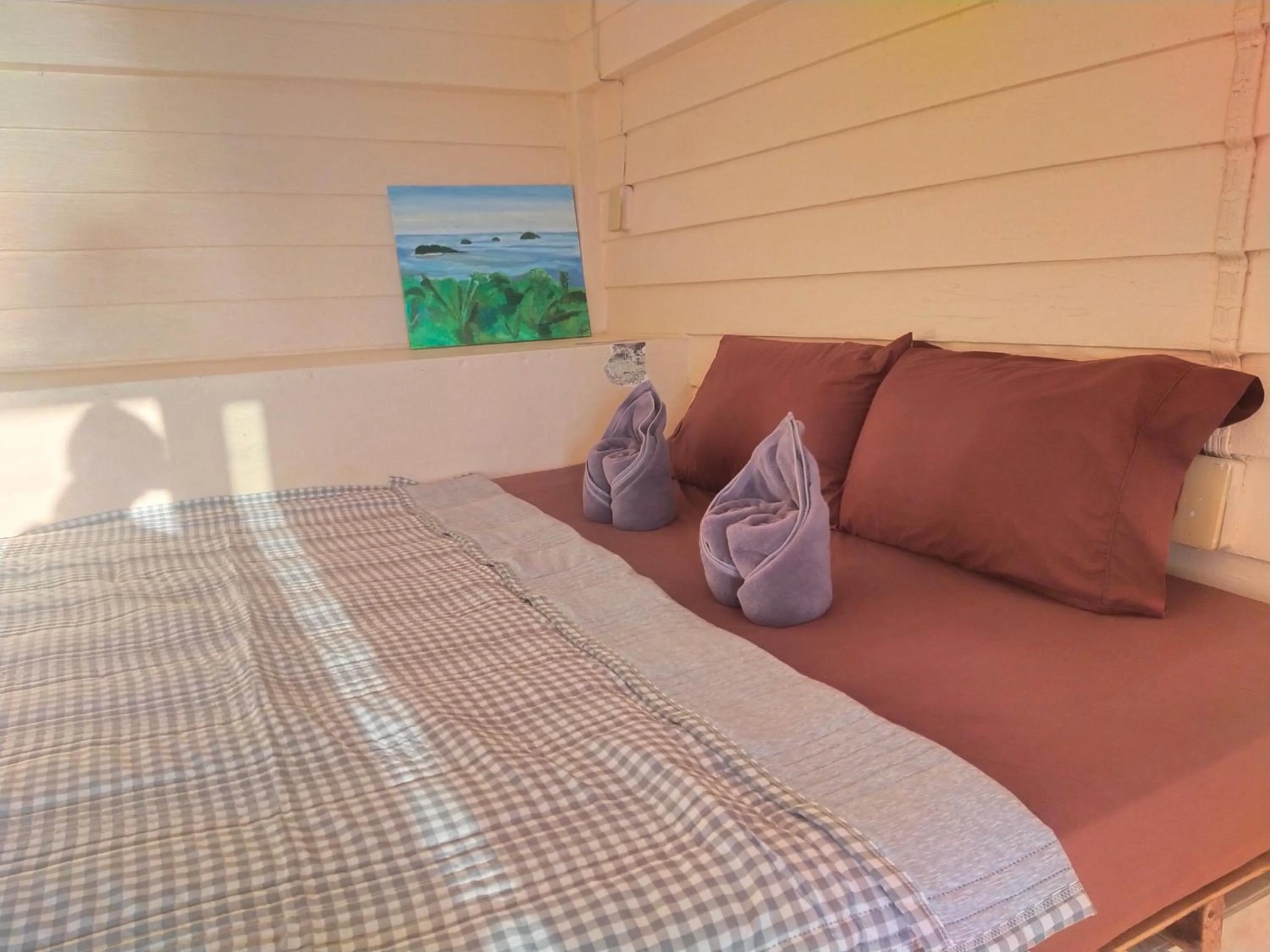 Bedroom, Bed in Rock sand Resort