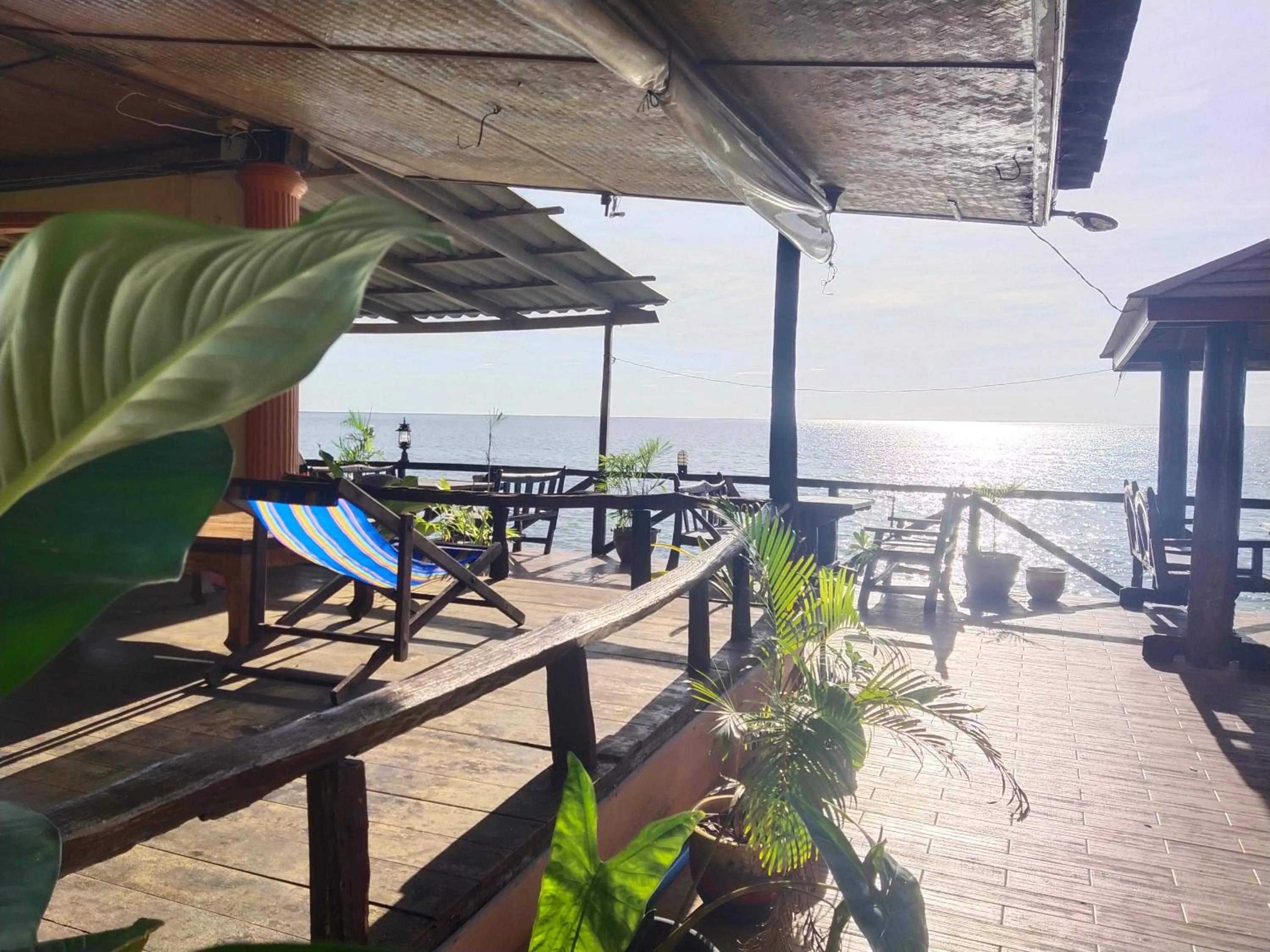 Restaurant/places to eat in Rock sand Resort