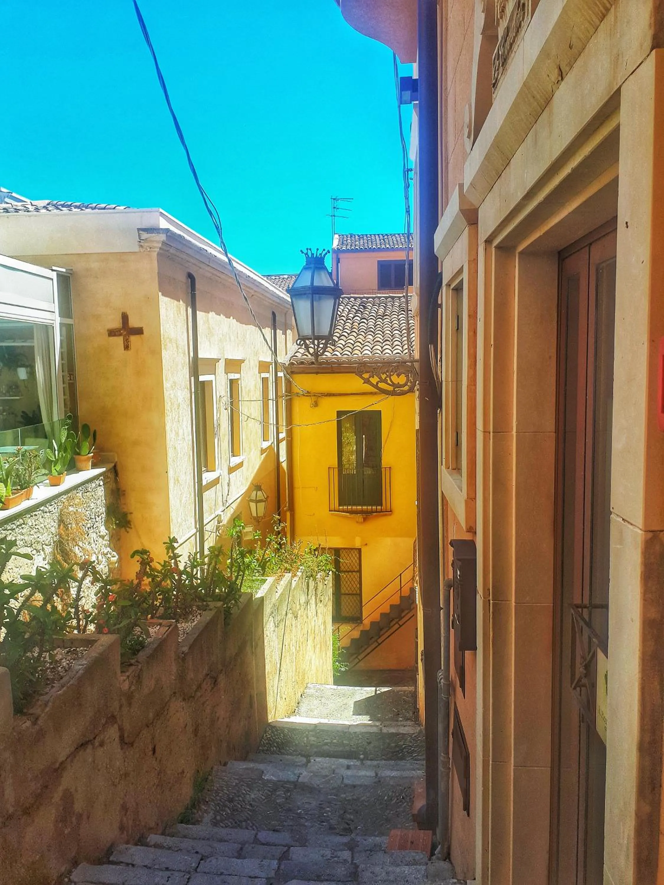 Property building in Hotel Le Chevalier