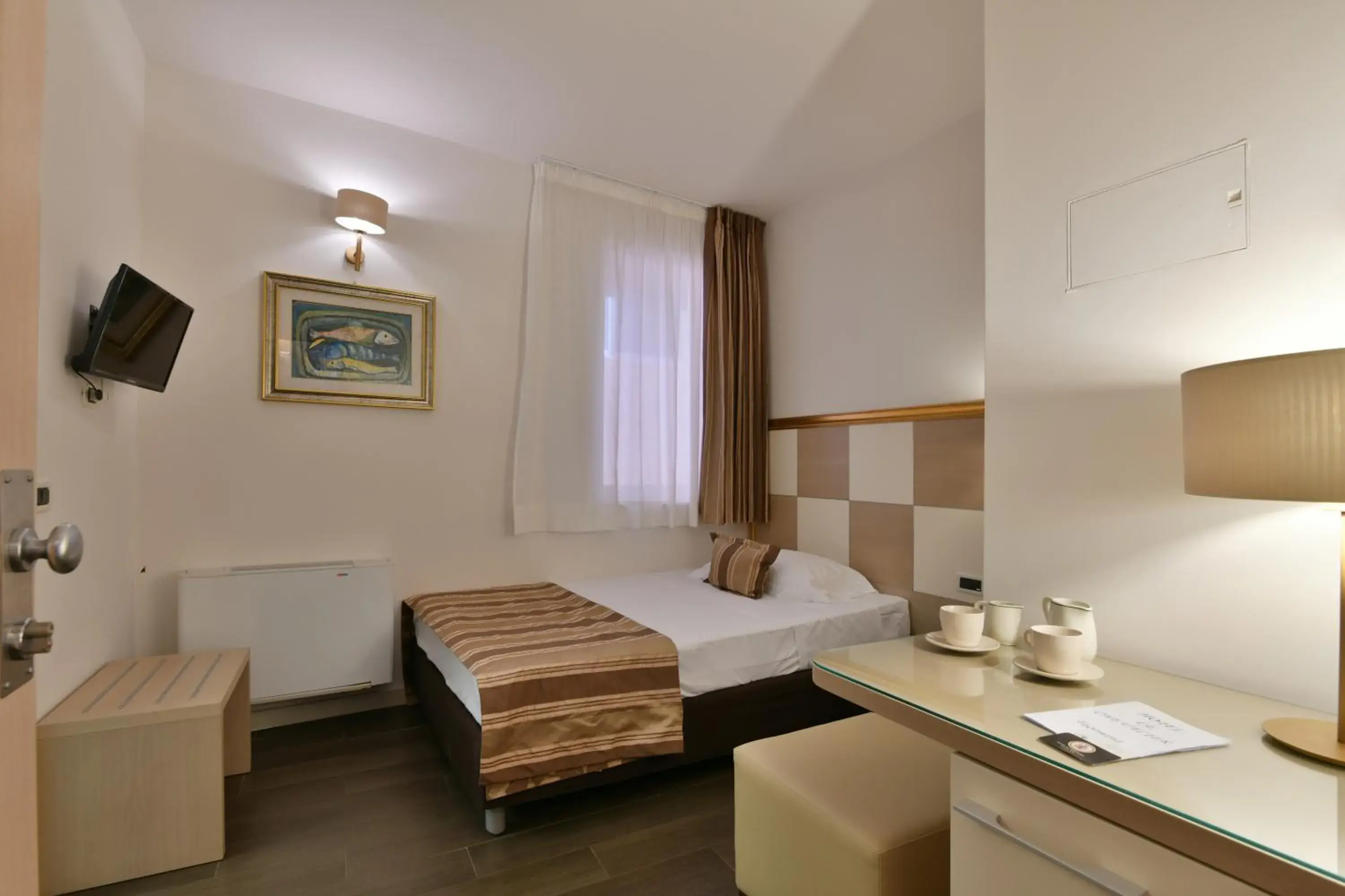 Single Room in Hotel Le Chevalier Single Room in Hotel Le Chevalier