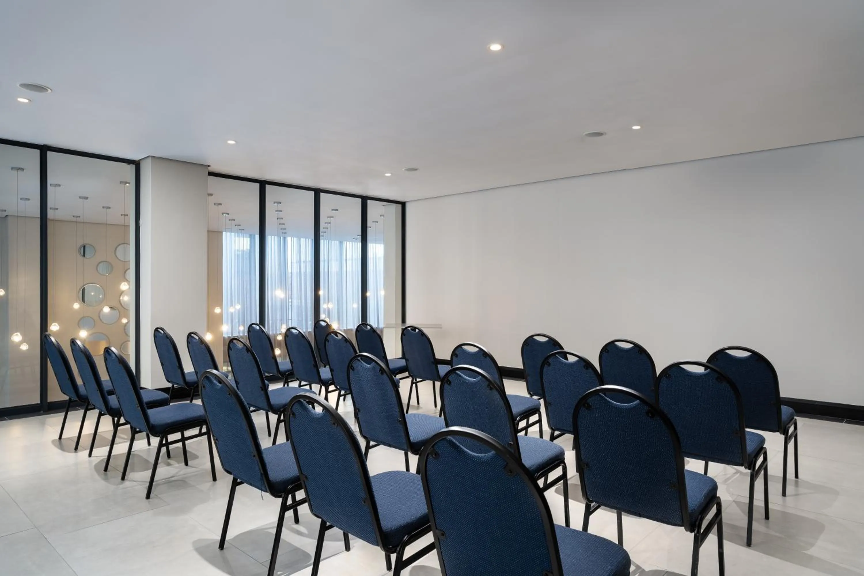 Meeting/conference room in Premier Splendid Inn Umhlanga