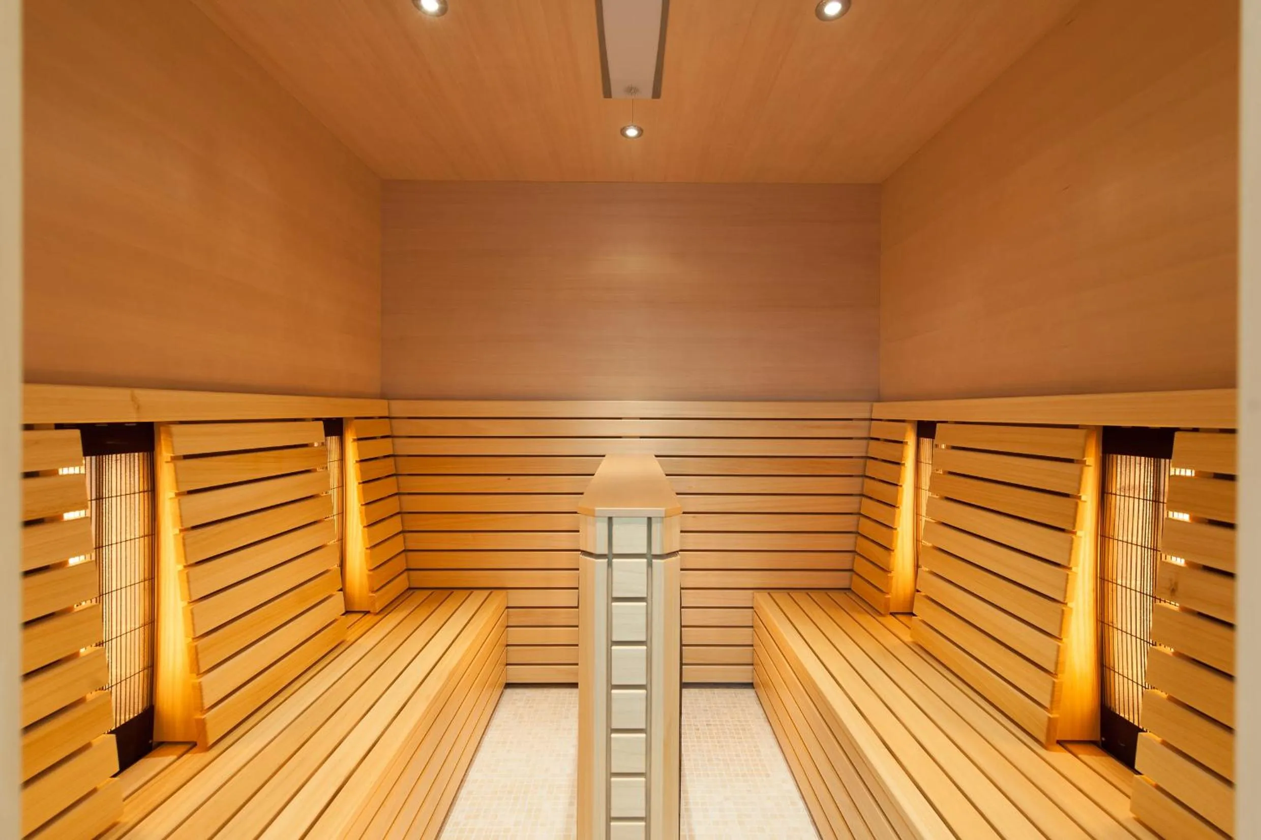 Sauna in Relais & Châteaux Chasa Montana