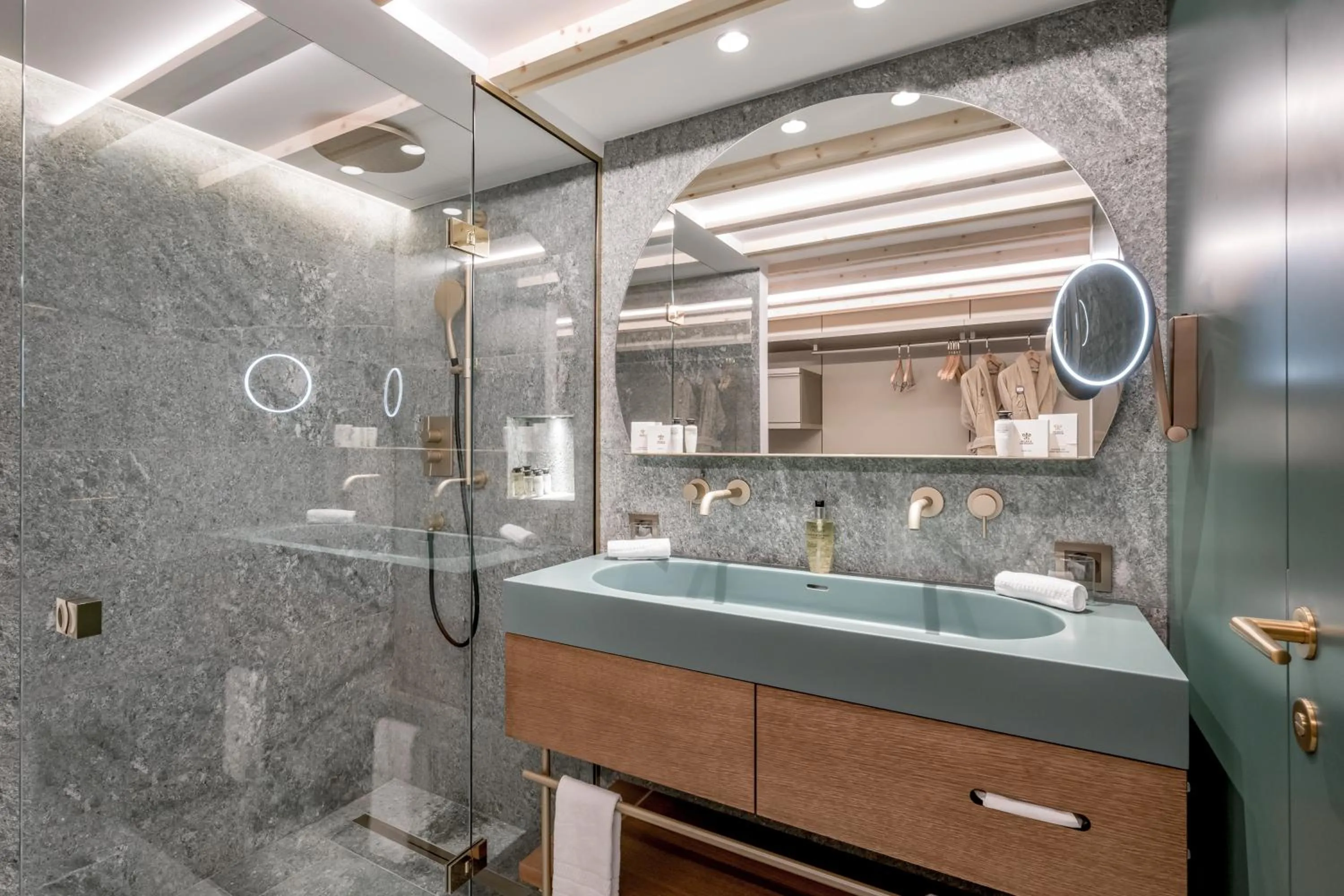 Bathroom in Relais & Châteaux Chasa Montana