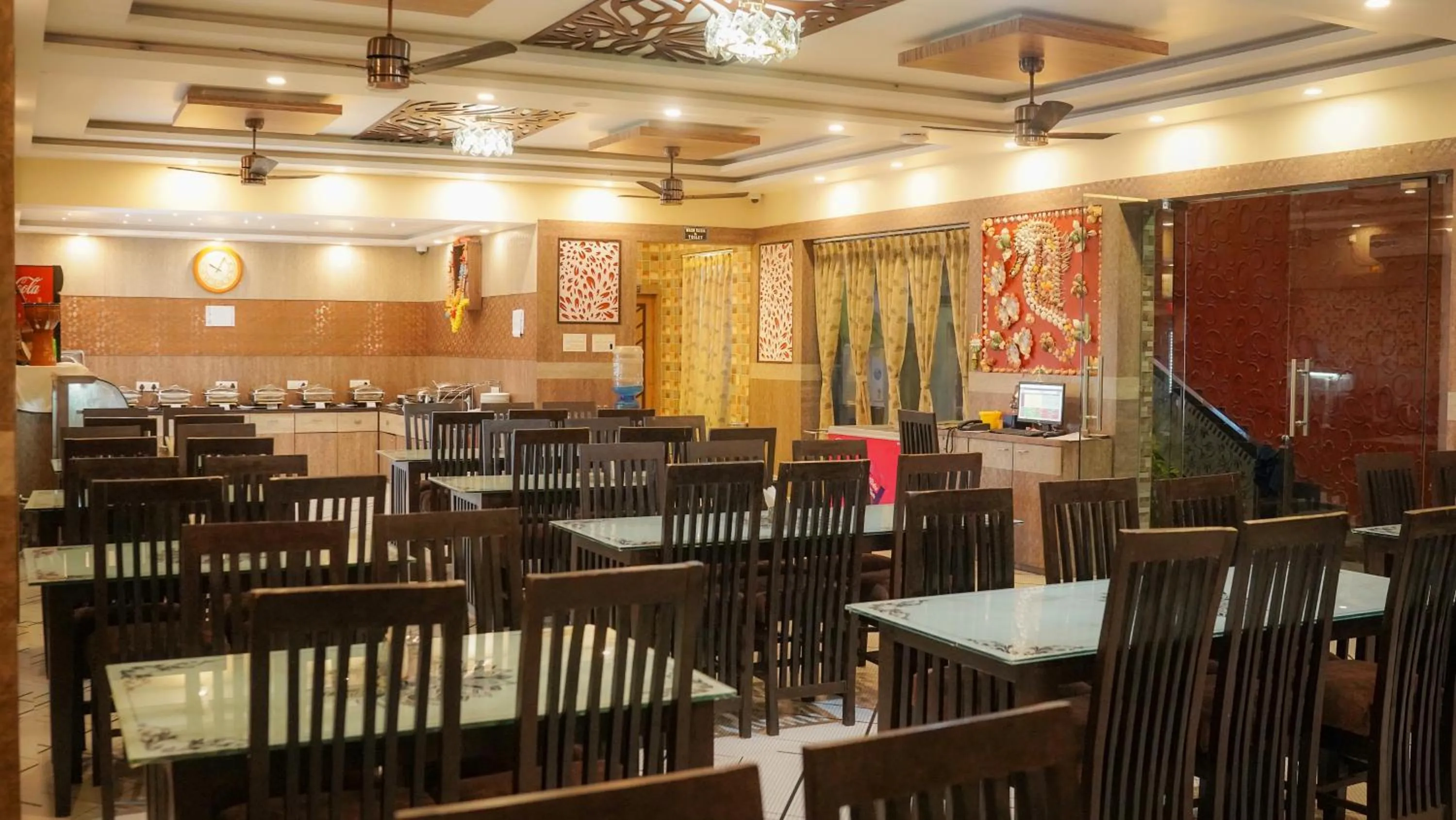 Restaurant/places to eat in Sher Bengal Beach Resort