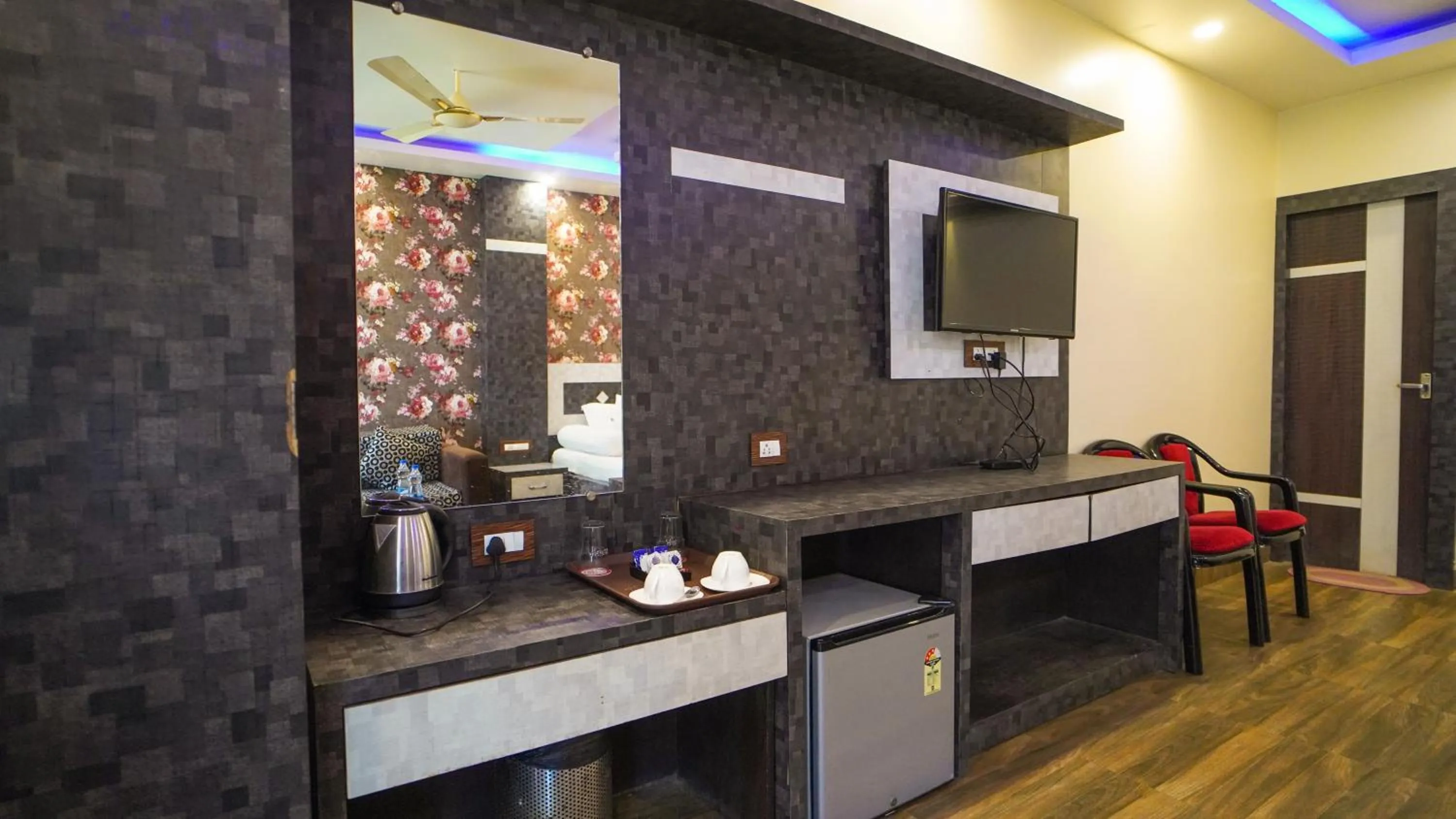 TV and multimedia in Sher Bengal Beach Resort