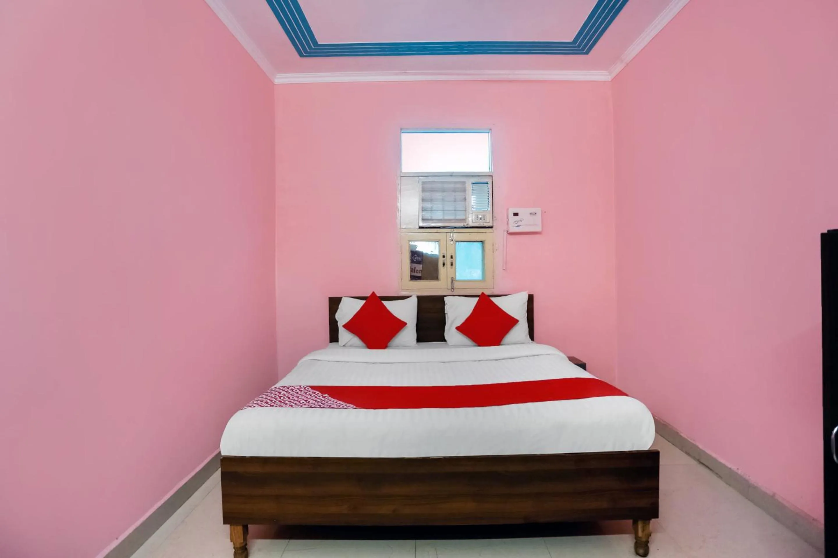 Bedroom, Bed in Bandral Residency