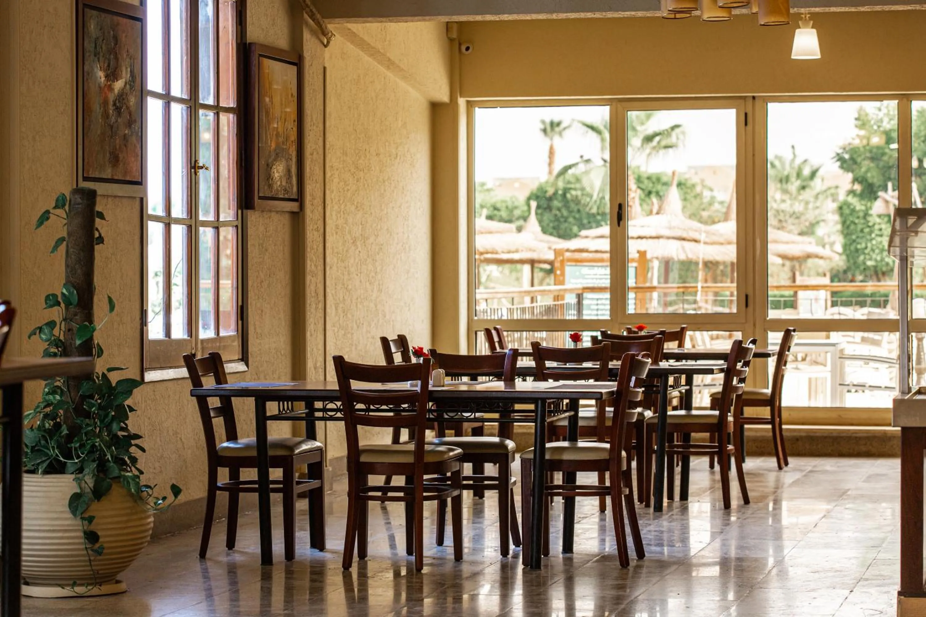 Restaurant/places to eat in Marina Wadi Degla Hotel