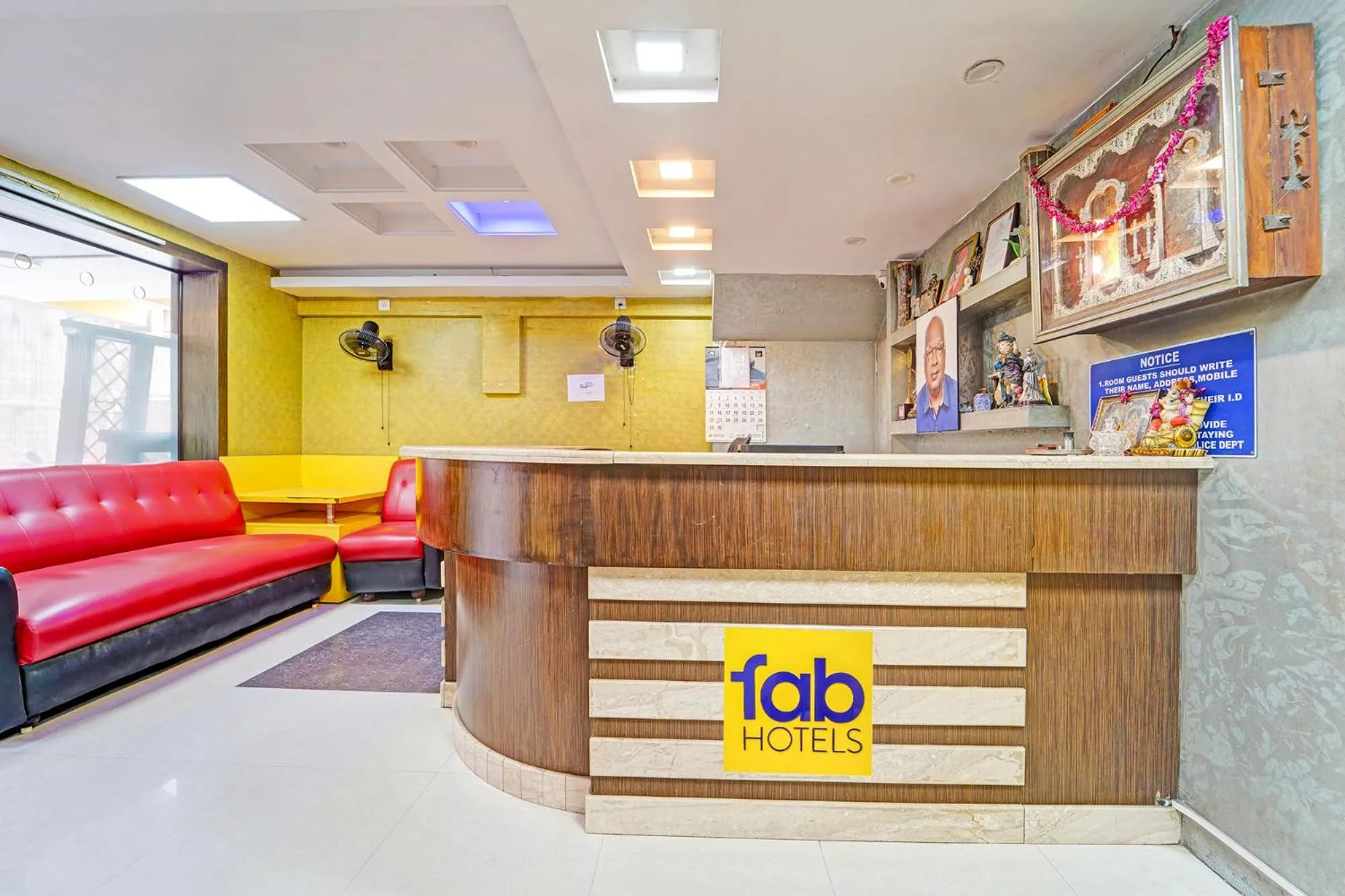 Seating area in Via Maruthi