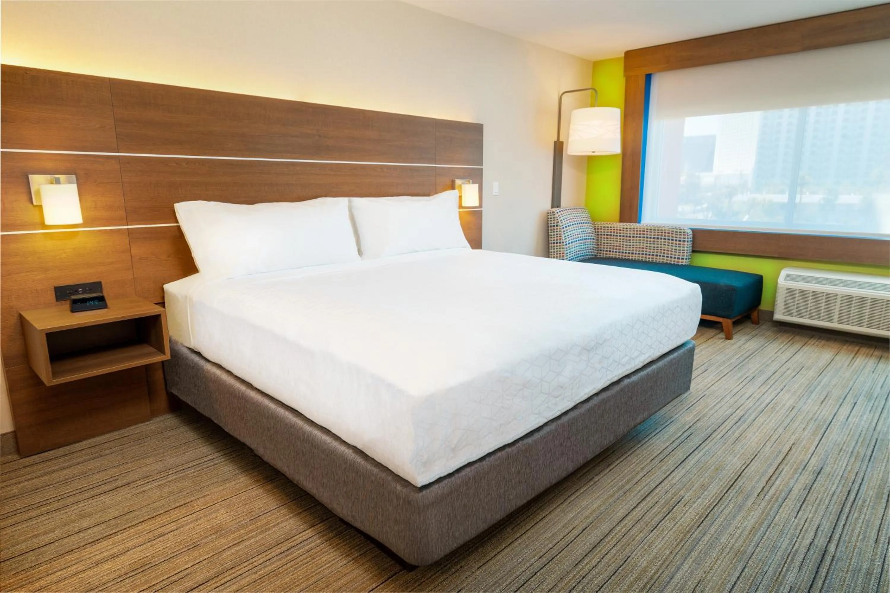 Photo of the whole room, Bed in Holiday Inn Express & Suites - Las Vegas - E Tropicana by IHG