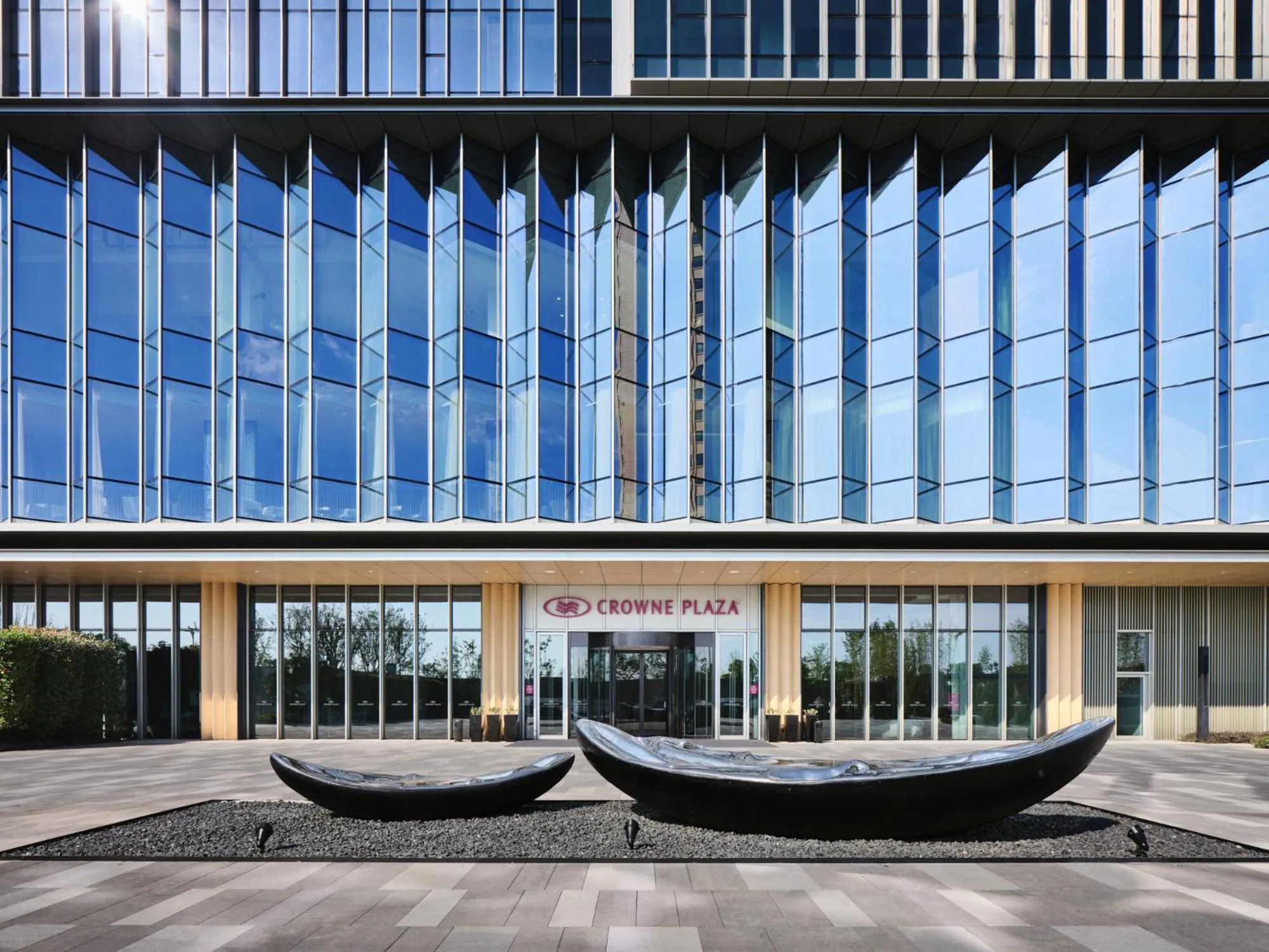 Seating area in Crowne Plaza Qidong by IHG