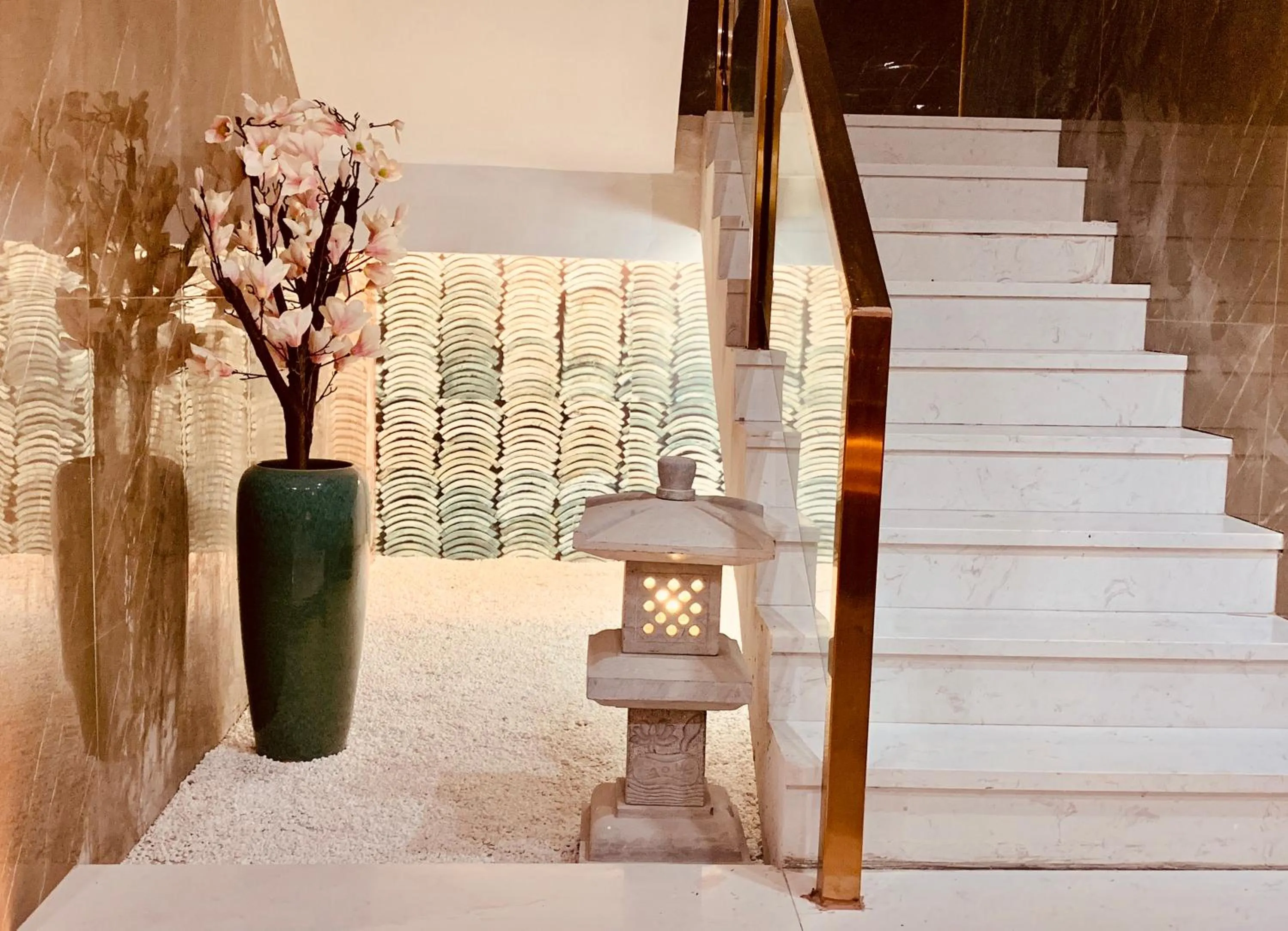 Decorative detail in Youngsun Hotel