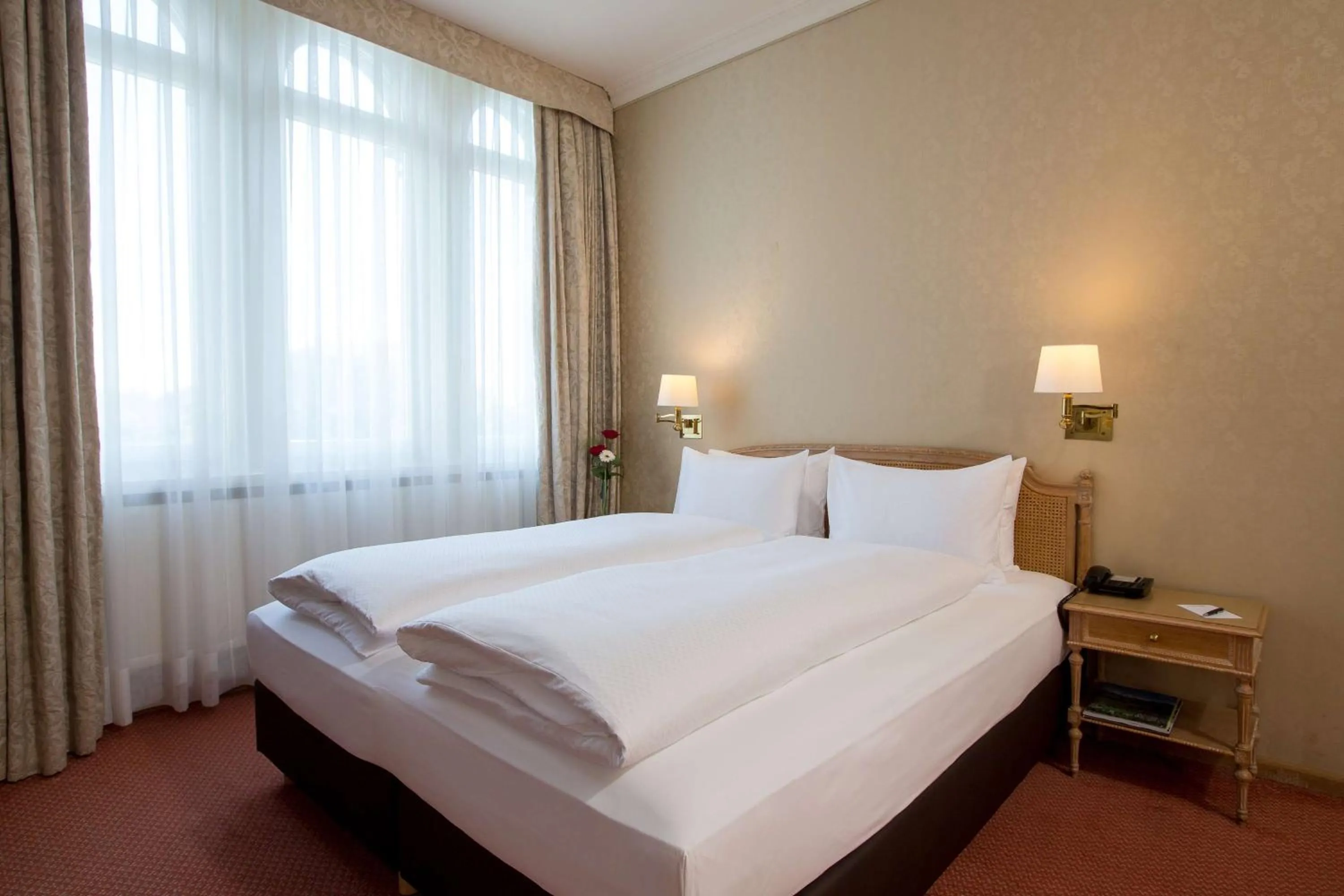 Bedroom, Bed in Grand Hotel Beau Rivage Interlaken