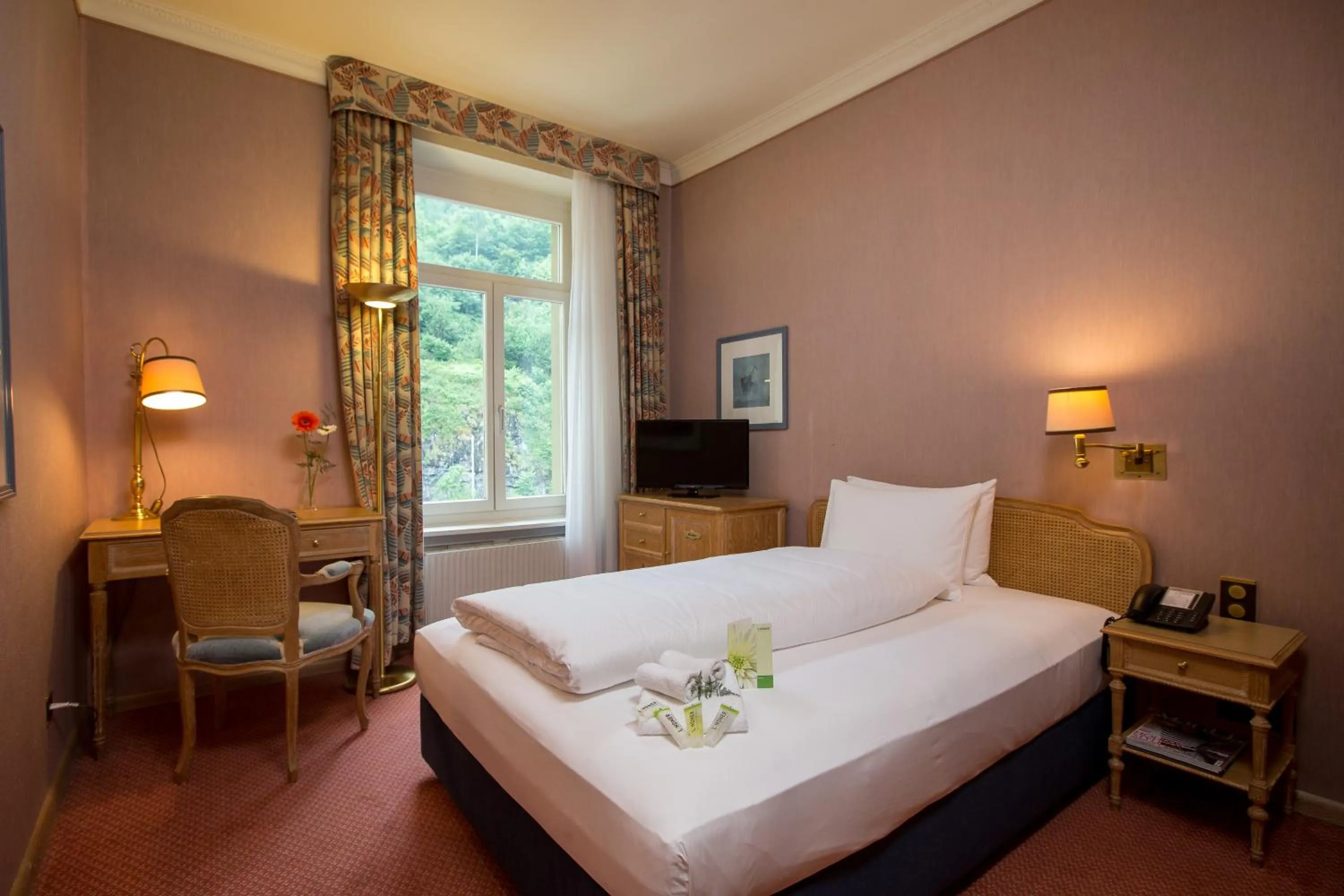 Photo of the whole room, Bed in Grand Hotel Beau Rivage Interlaken