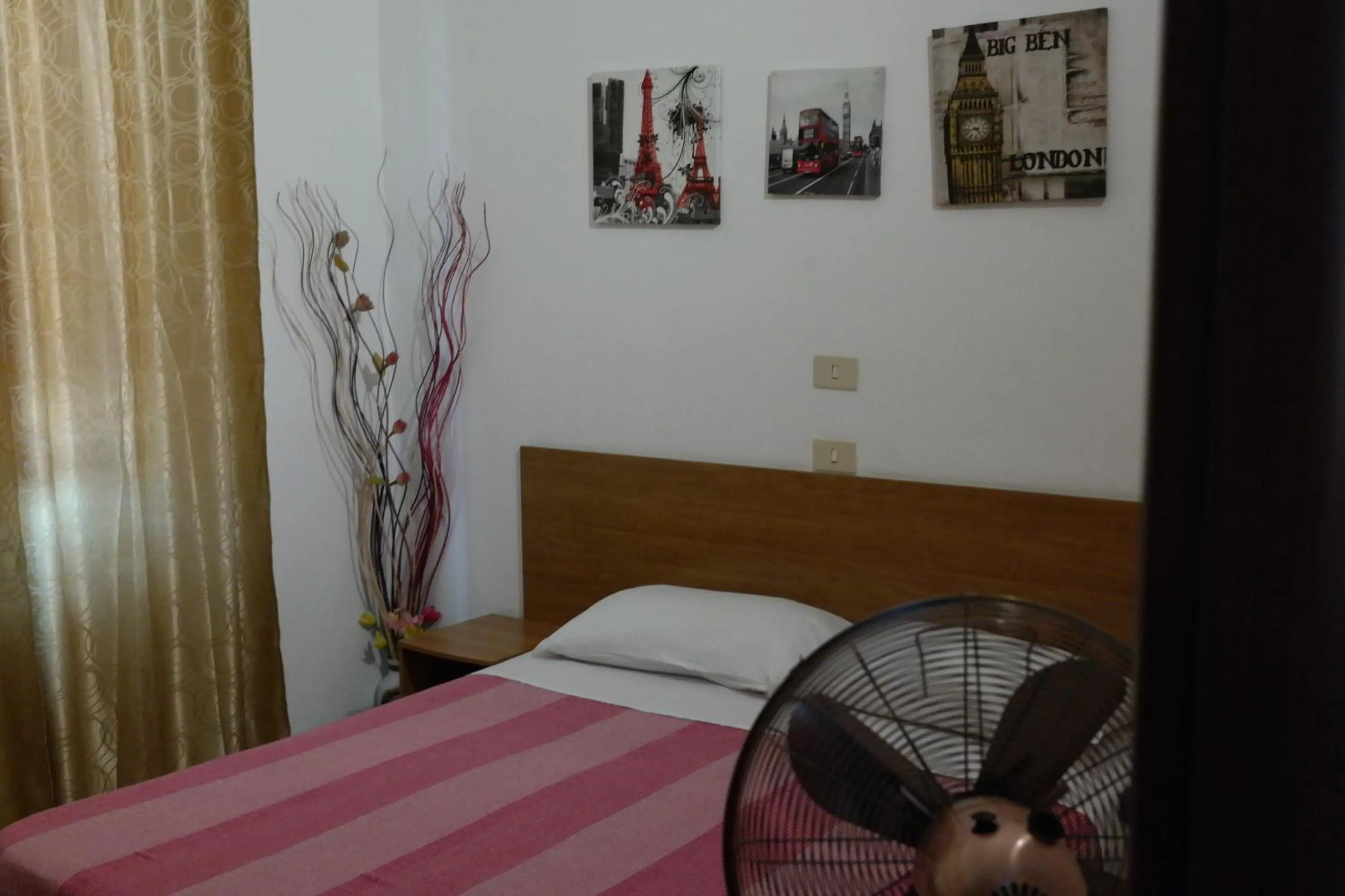 Photo of the whole room, Bed in Hotel Houston Livorno - Struttura Esclusivamente Turistica - Not for Business or Workers