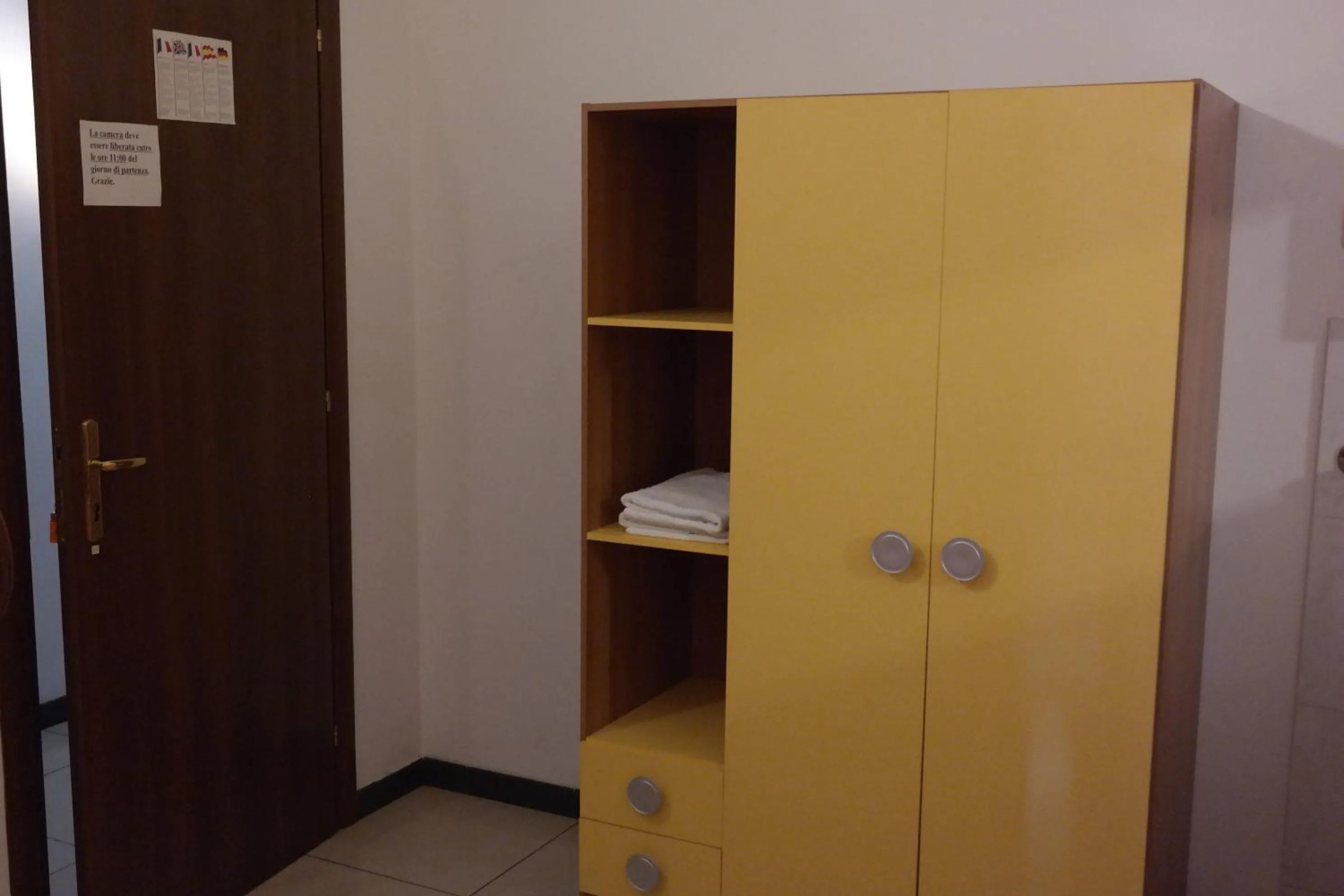 Photo of the whole room in Hotel Houston Livorno - Struttura Esclusivamente Turistica - Not for Business or Workers