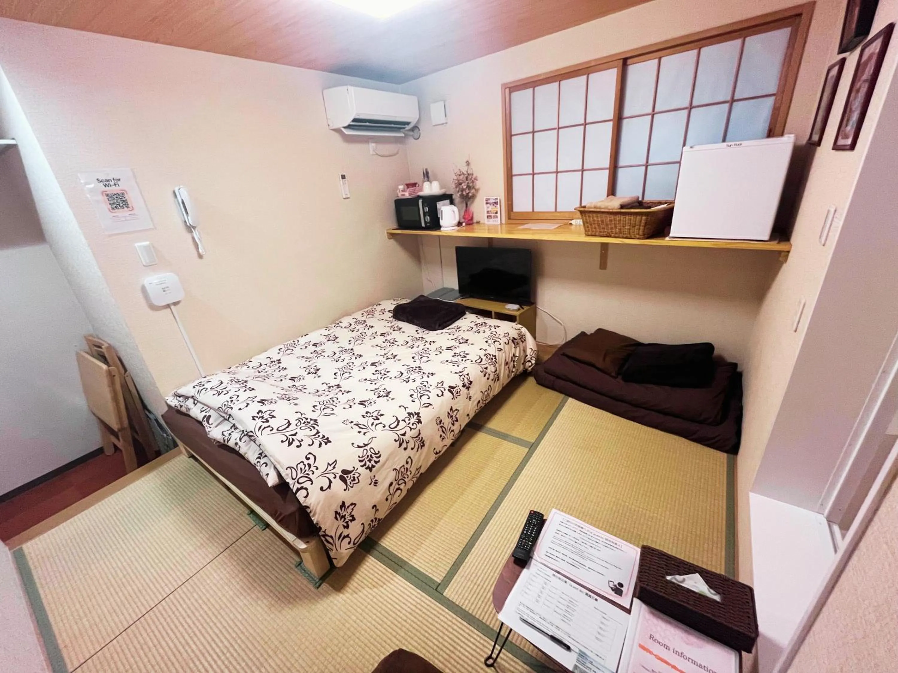 Bed in Hotel EL Shinjuku 6