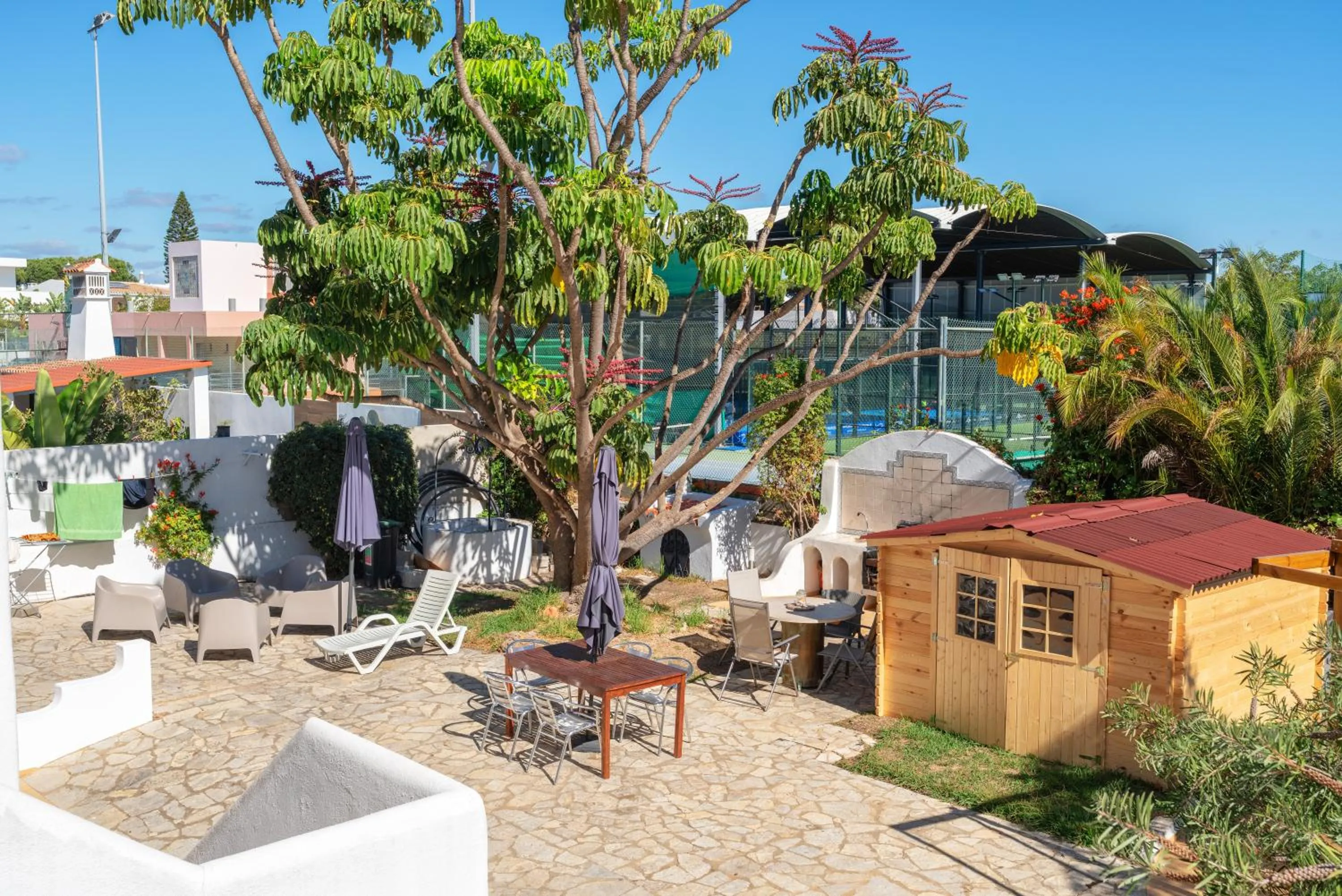 Blife Sun Hostel & Rooms