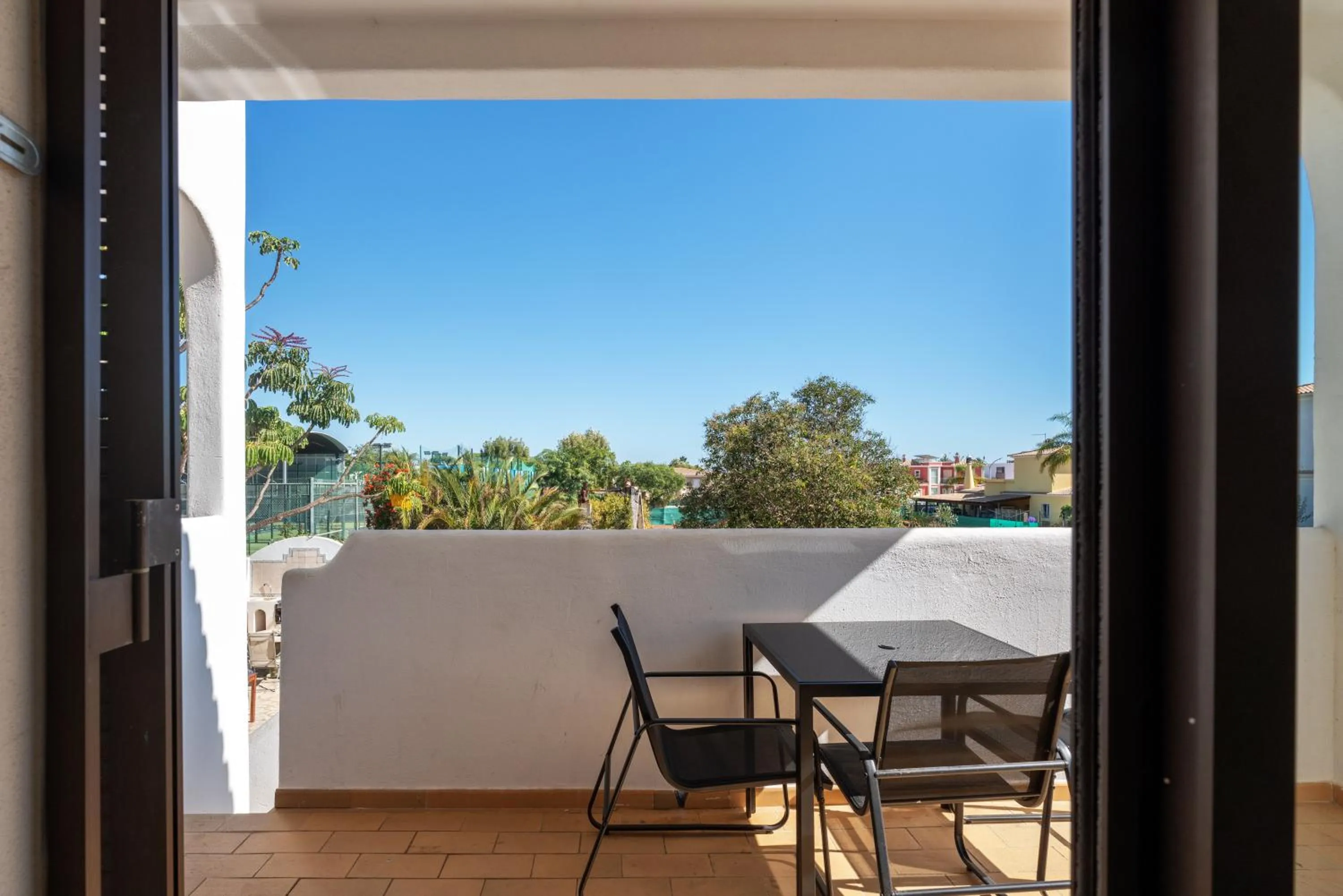 Blife Sun Hostel & Rooms