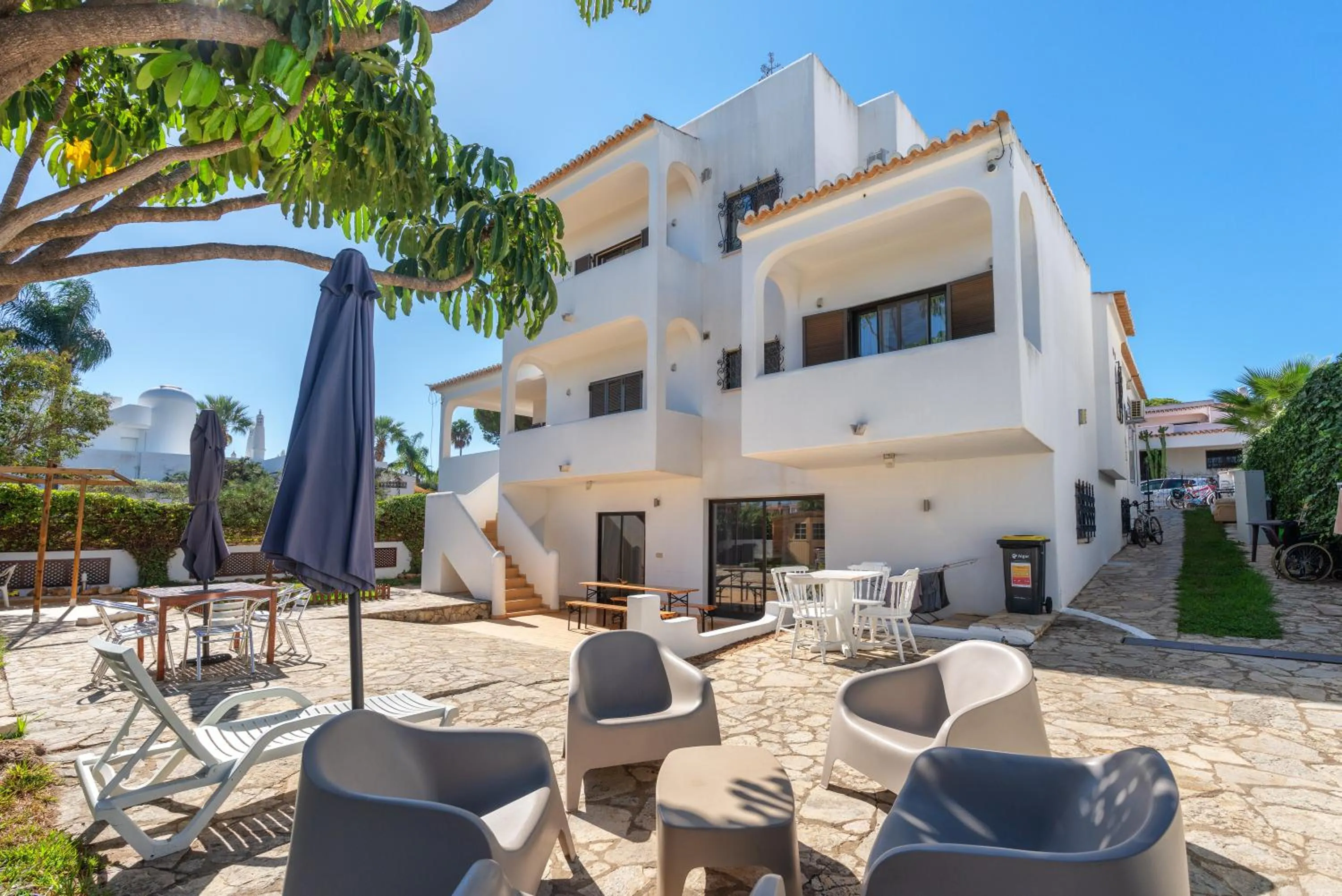 Blife Sun Hostel & Rooms