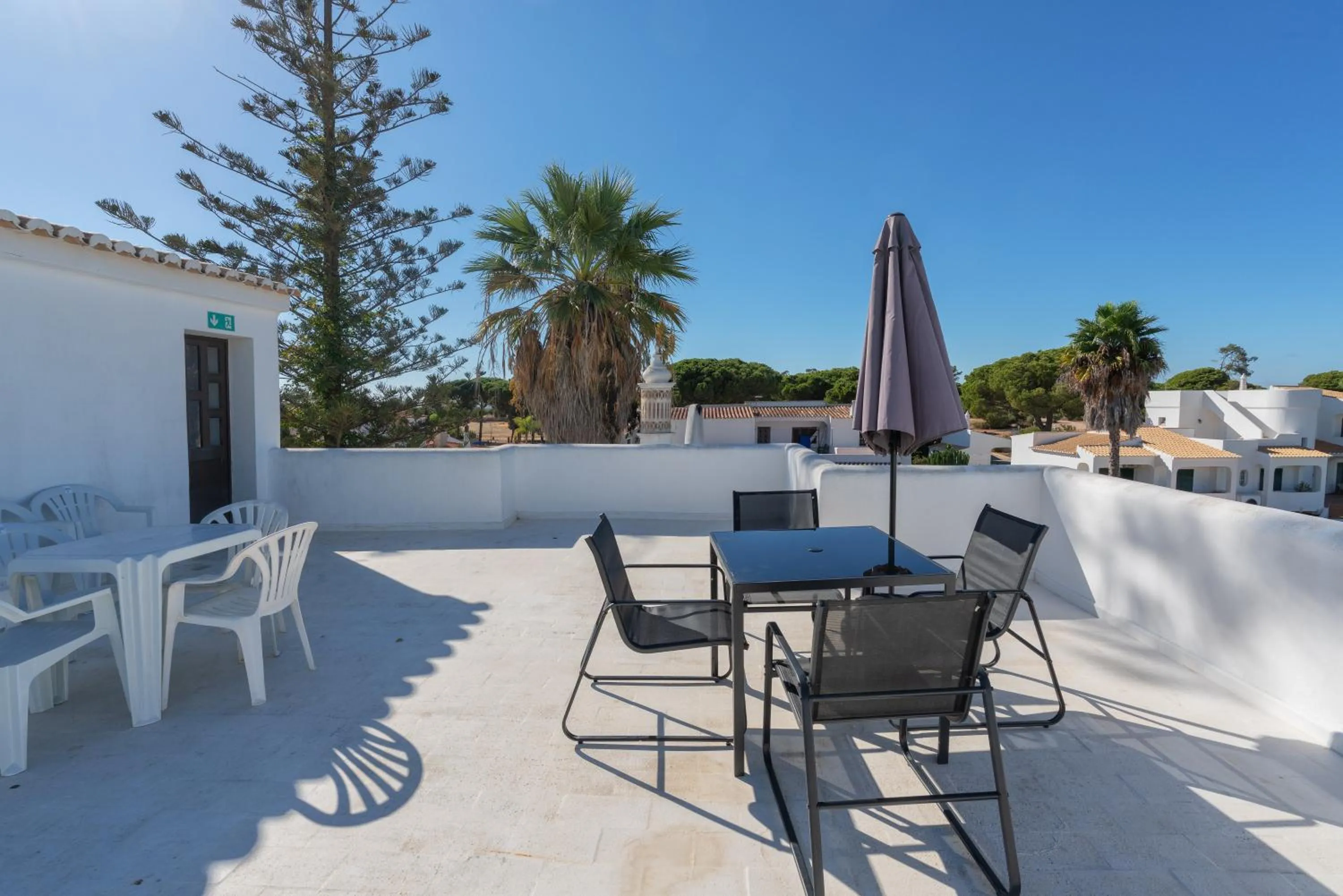 Blife Sun Hostel & Rooms