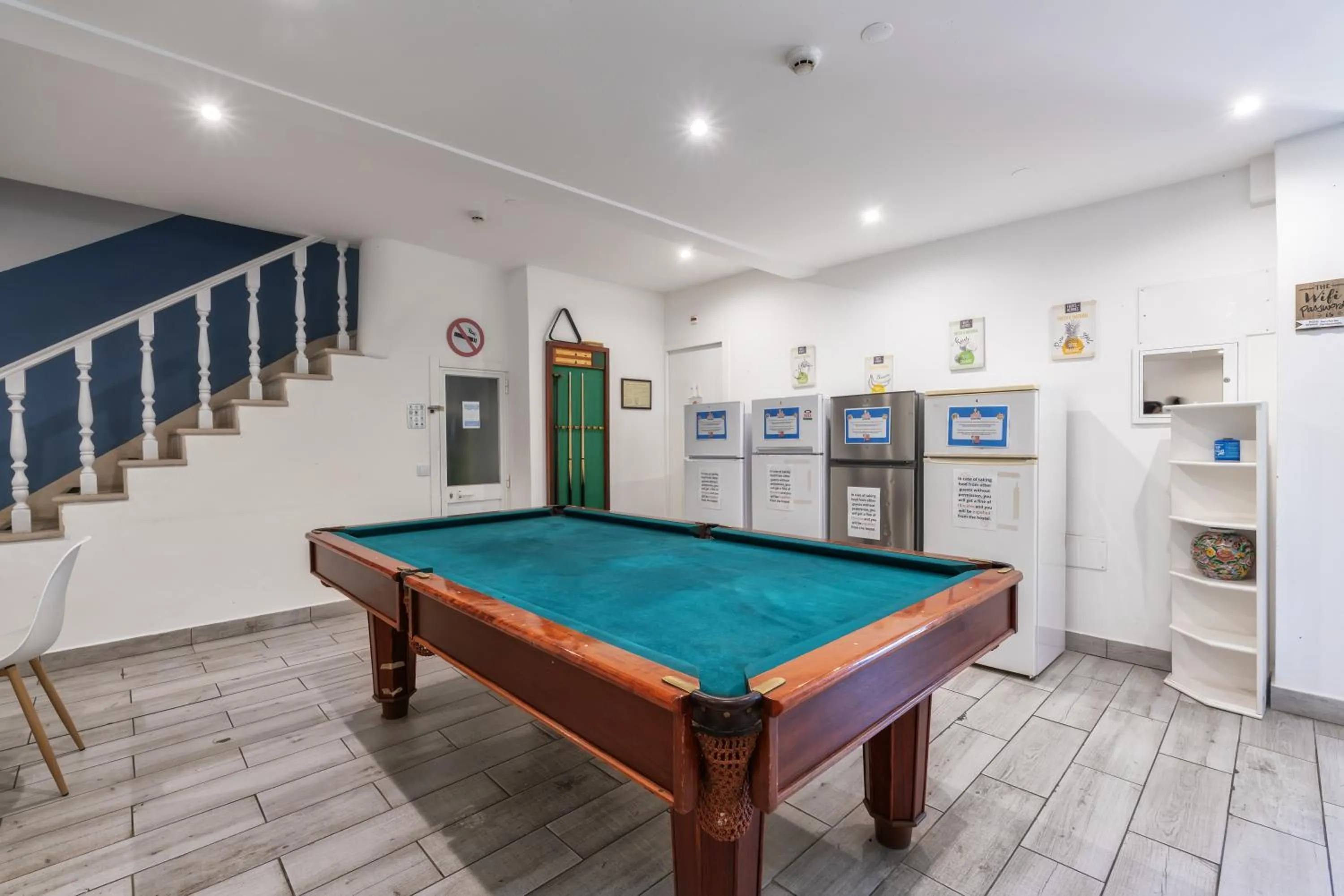 Blife Sun Hostel & Rooms