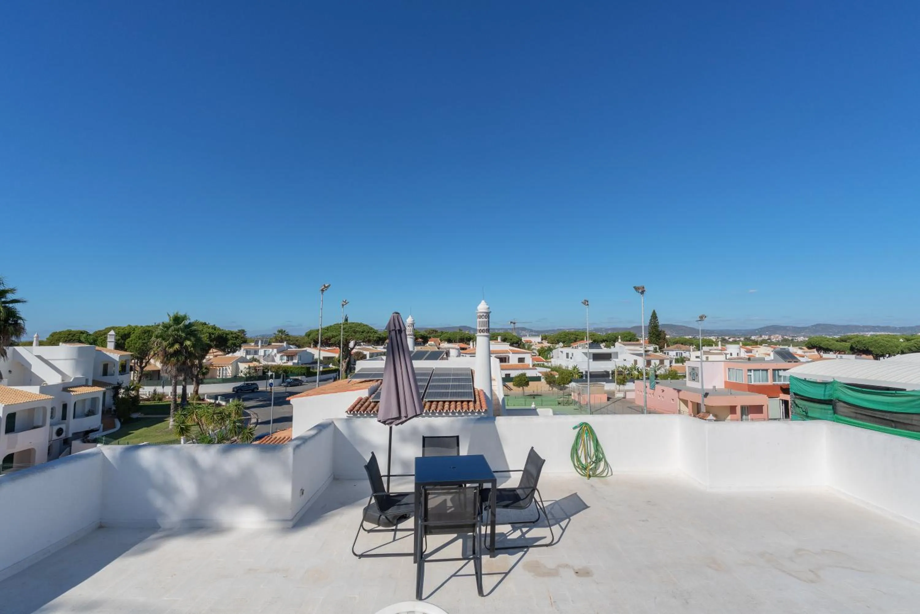 Blife Sun Hostel & Rooms