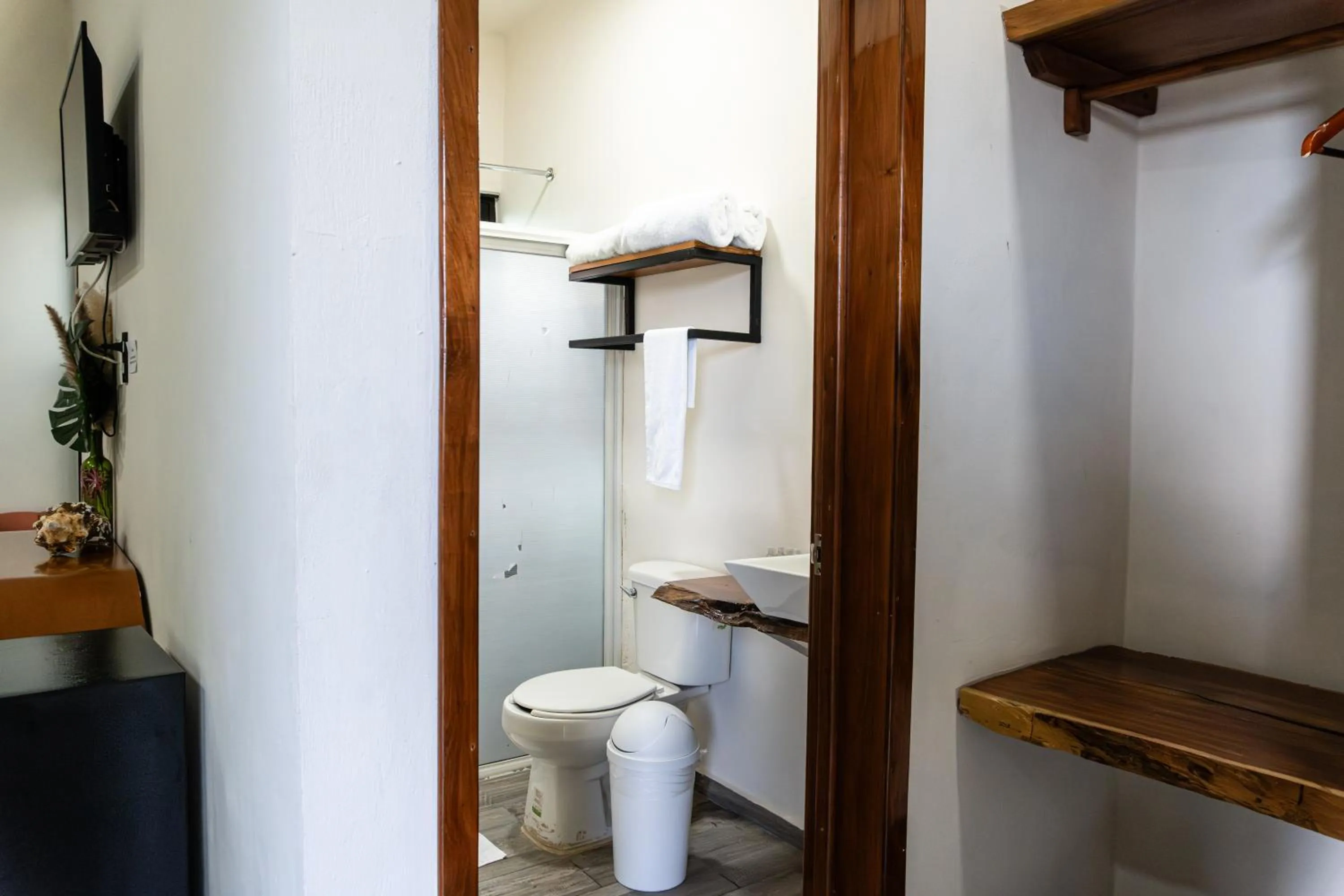 Toilet in Hotel Brisas Bacalar