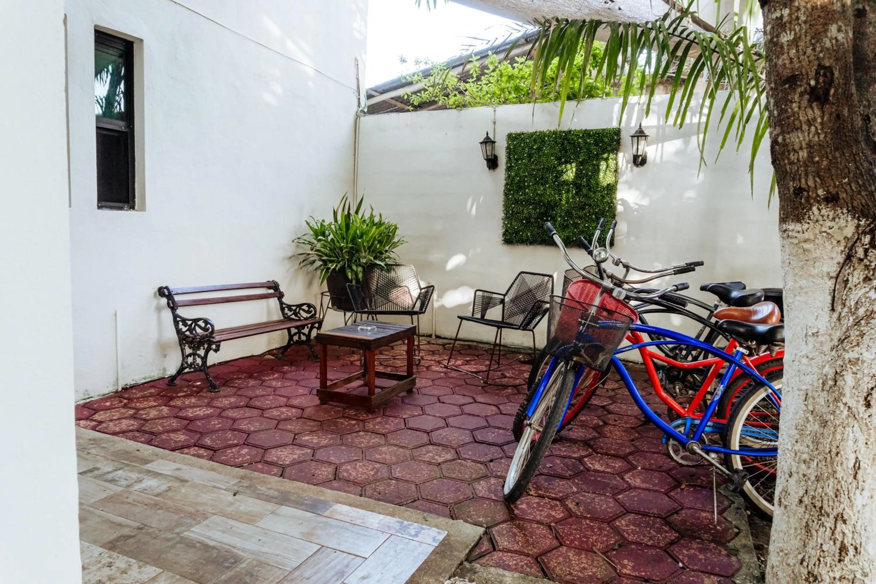 Patio in Hotel Brisas Bacalar