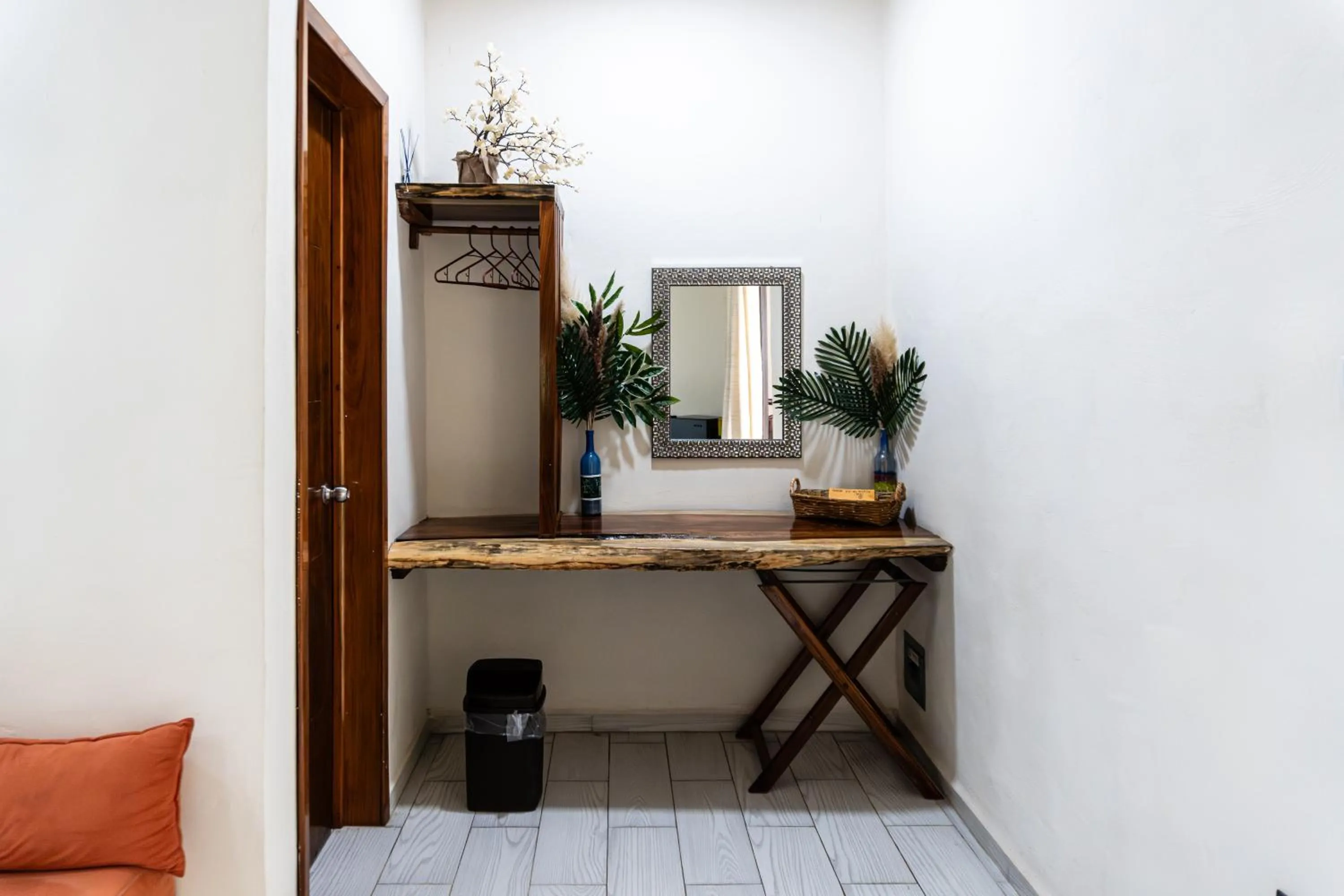 wardrobe in Hotel Brisas Bacalar