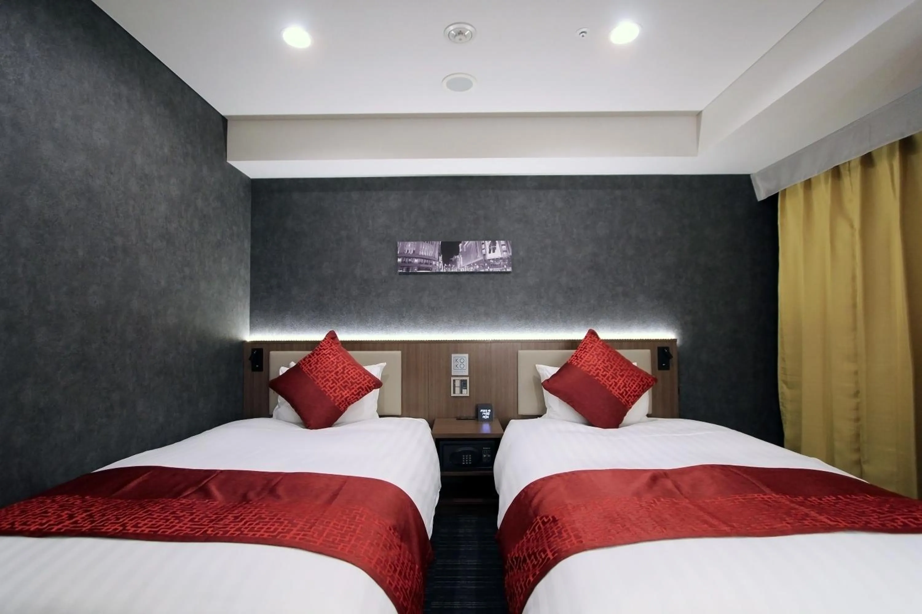 Photo of the whole room, Bed in KOKO HOTEL Ginza-1chome