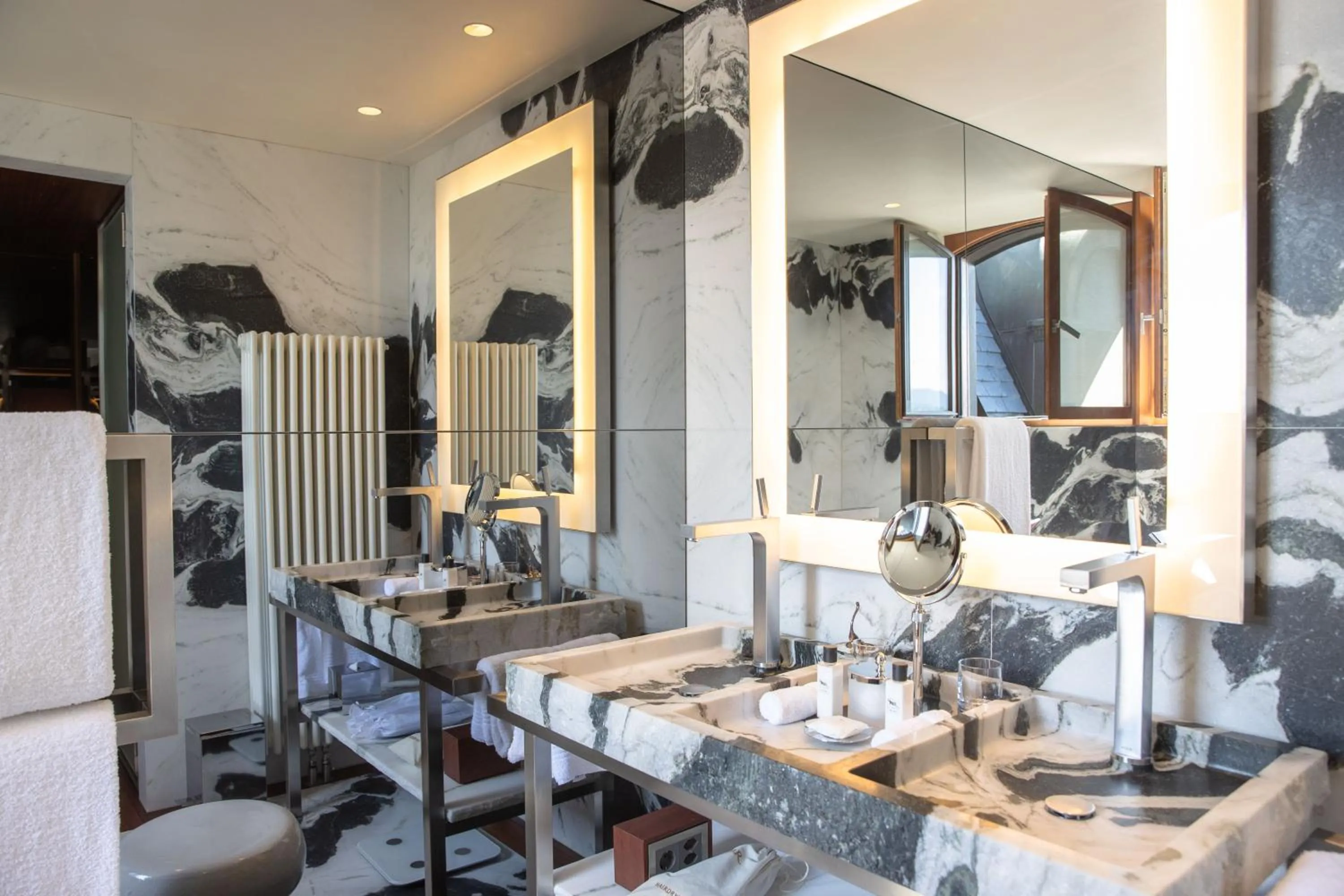 Bathroom in La Réserve Eden au Lac Zurich