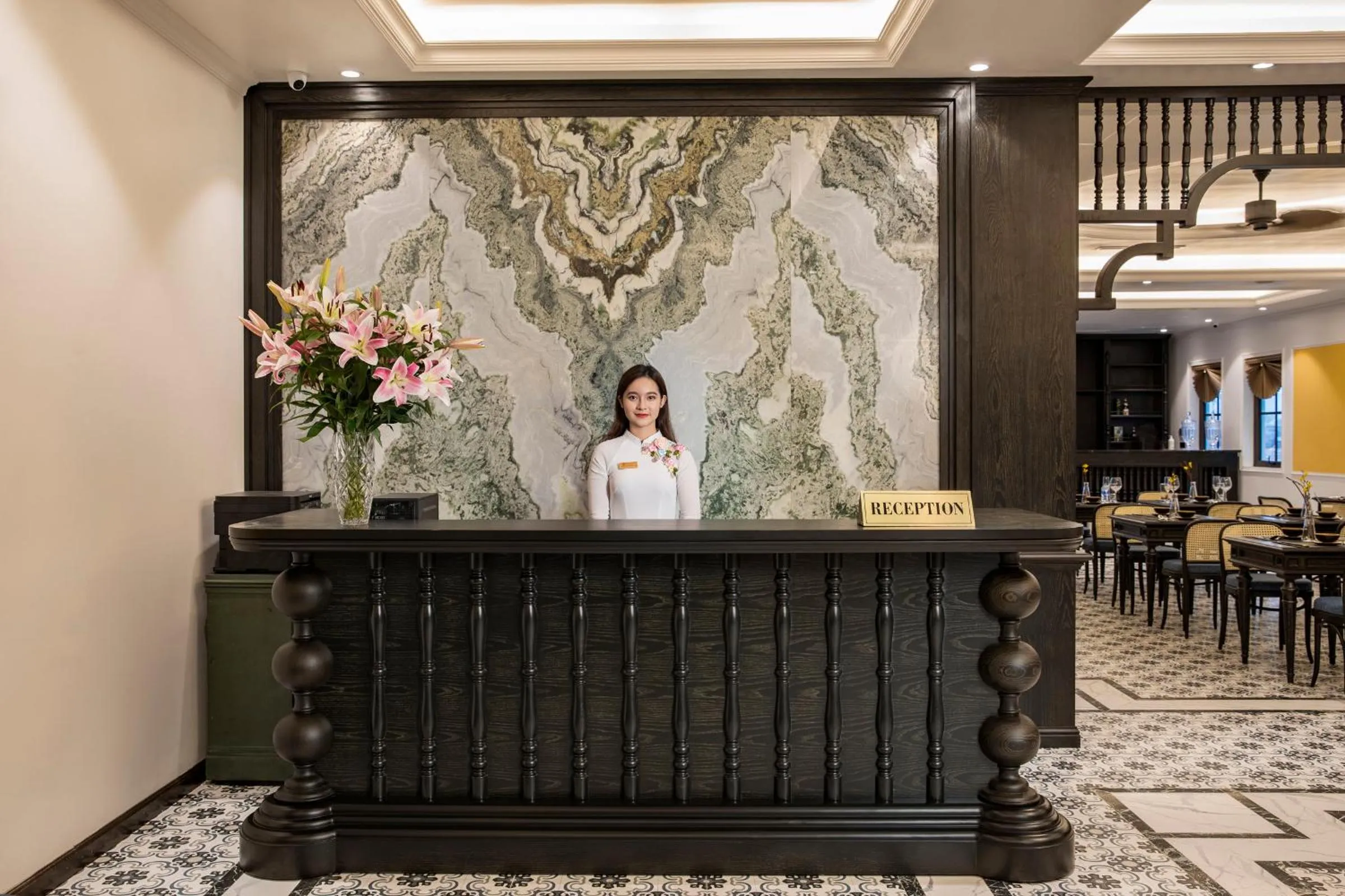 Property building in Ha Long Essence Hotel