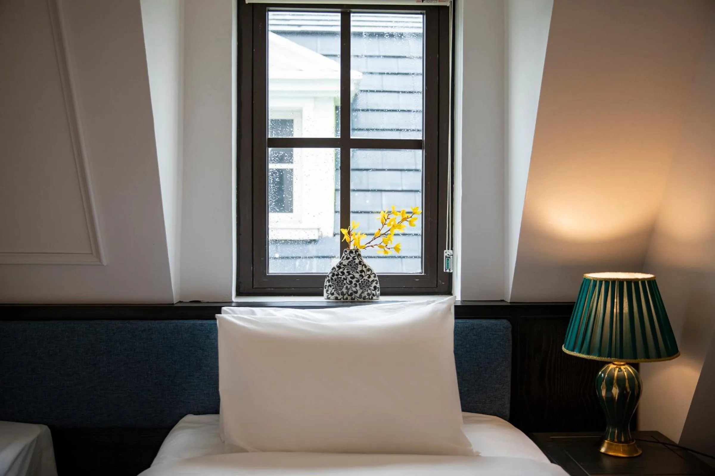 Breakfast, Bed in Ha Long Essence Hotel