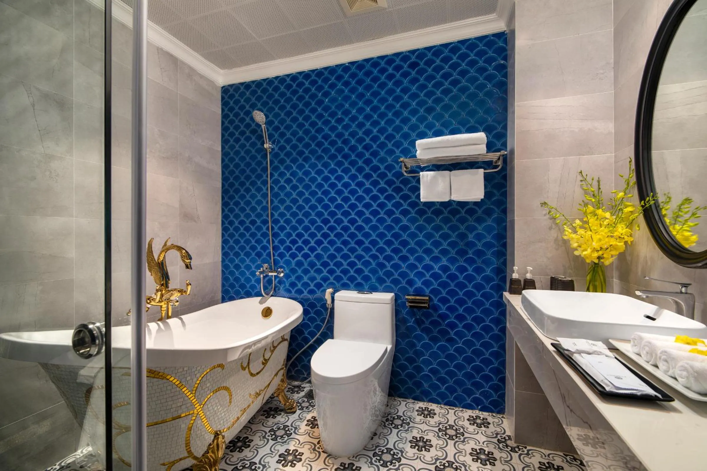 Bathroom in Ha Long Essence Hotel