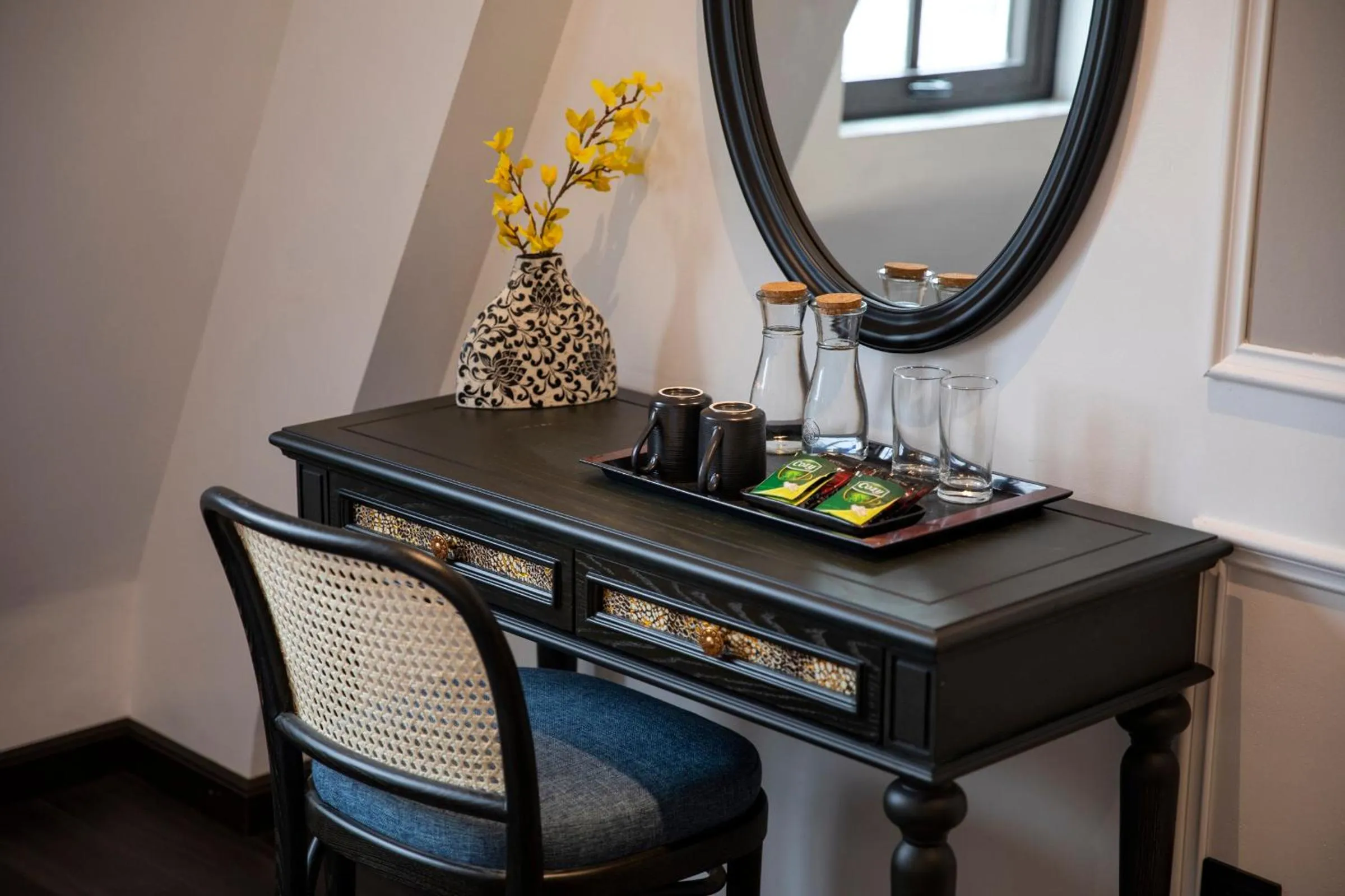 TV and multimedia in Ha Long Essence Hotel