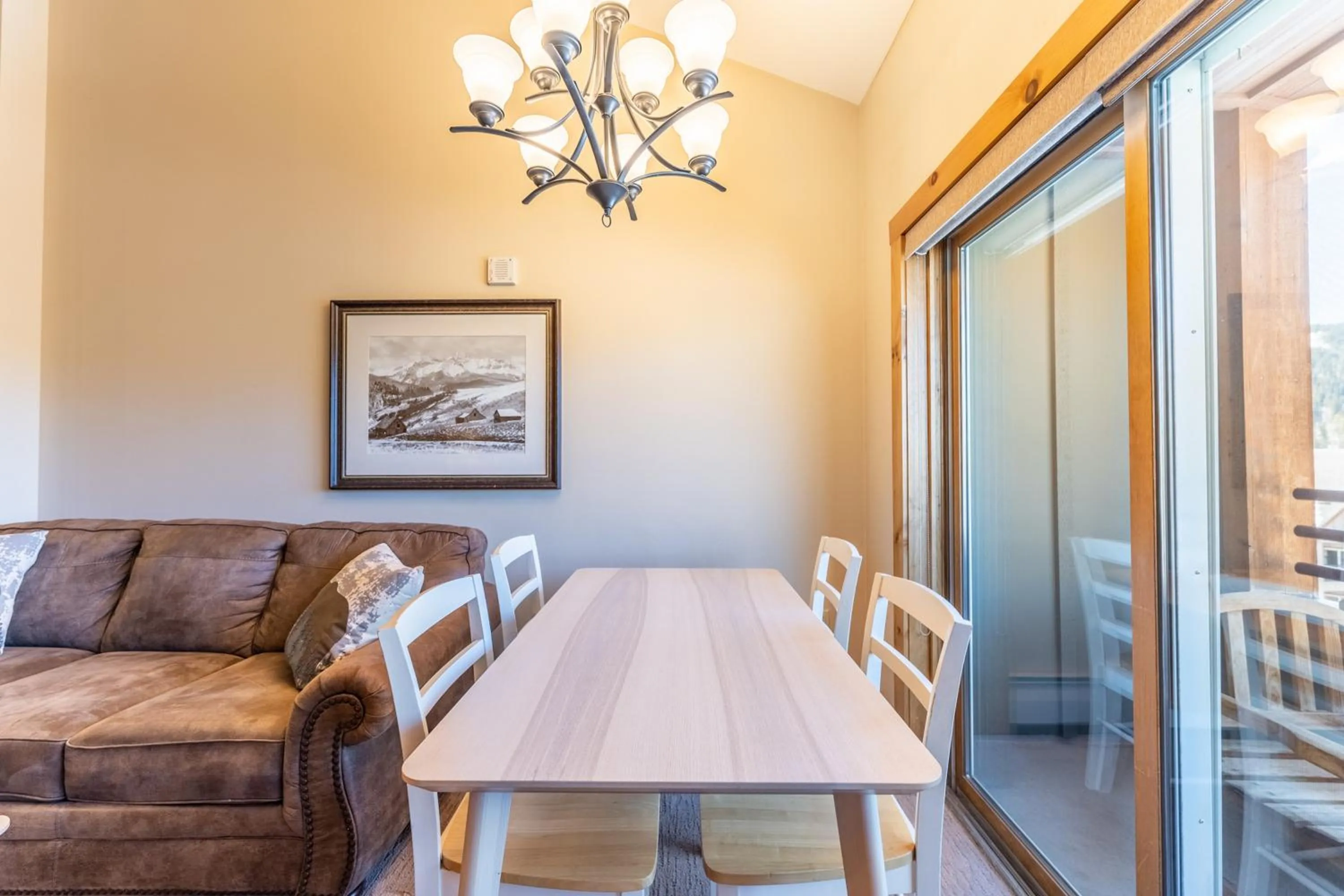 Dining area in Buffalo Lodge by Summit County Mountain Retreats
