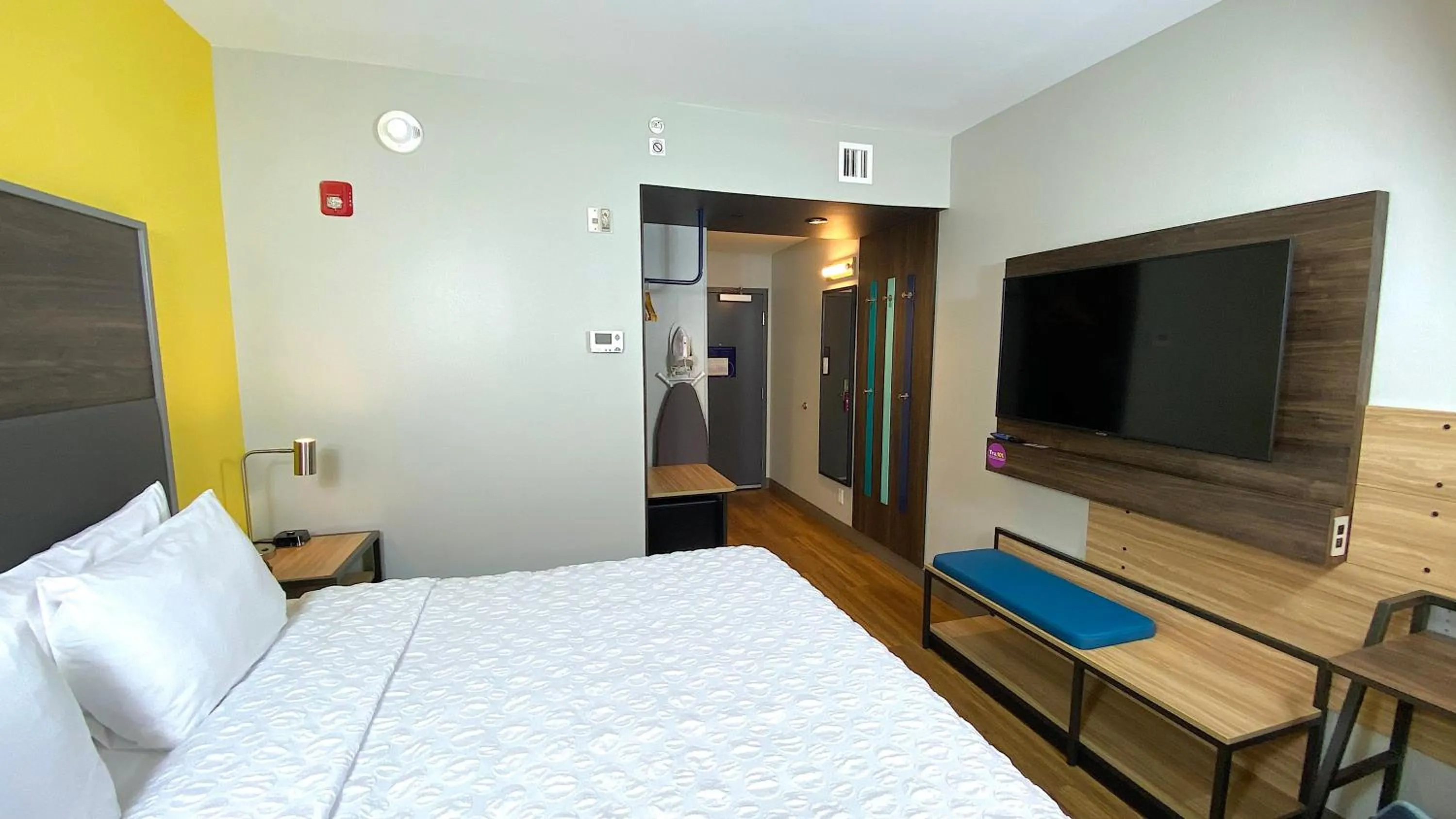 Bed in Tru By Hilton Manassas, Va